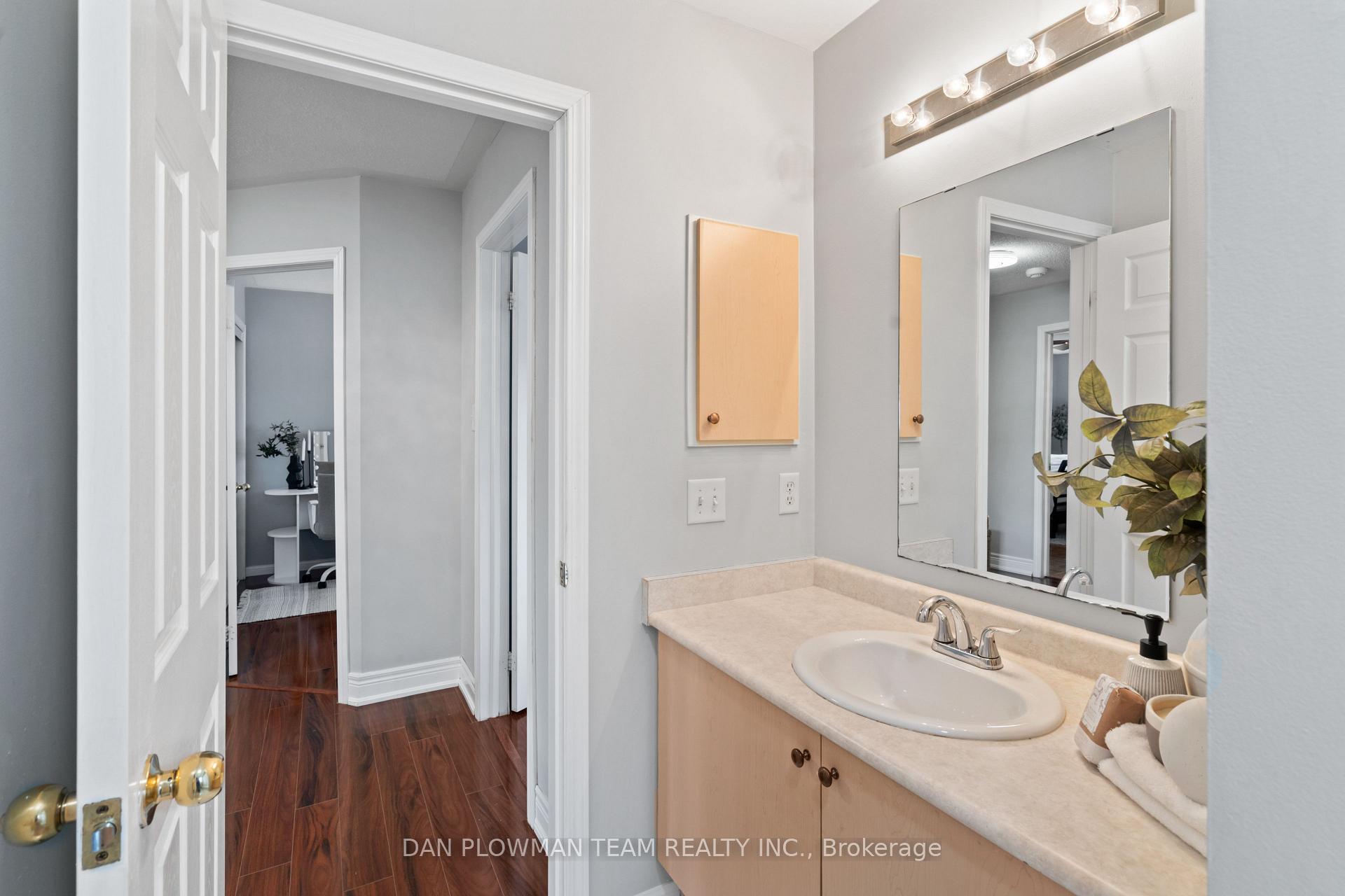 Photo 31 of 98 Longueuil Place, Whitby, Pringle Creek — HOMEH