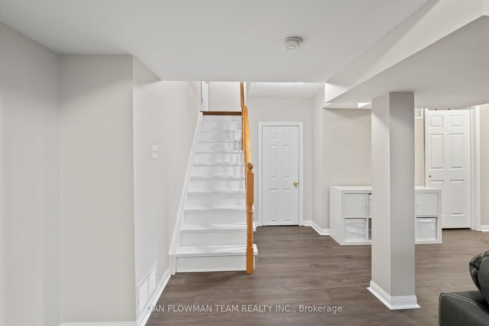 Photo 32 of 98 Longueuil Place, Whitby, Pringle Creek — HOMEH
