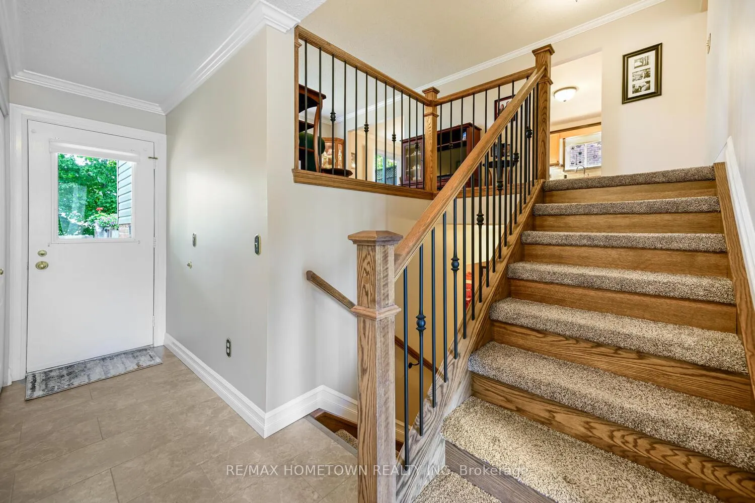 Photo 4 of 80 Cambridge Crescent, Brockville — HOMEH