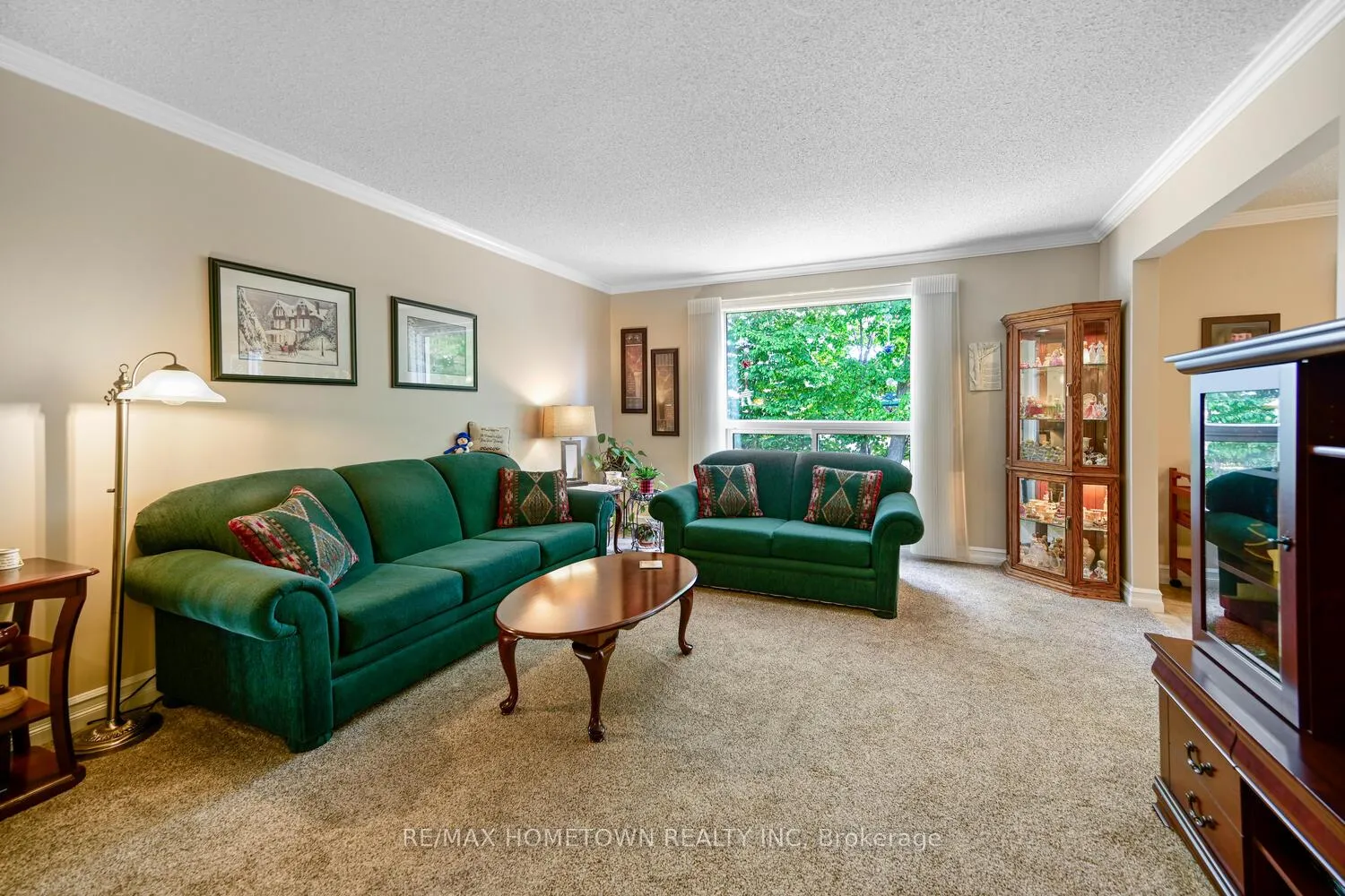 Photo 6 of 80 Cambridge Crescent, Brockville — HOMEH