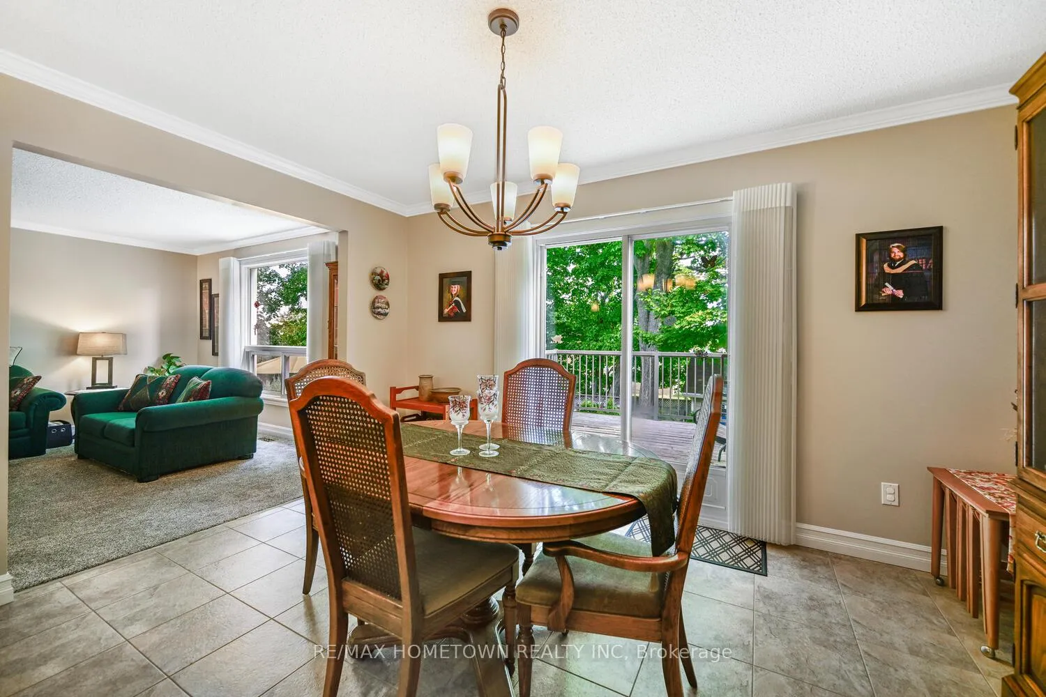 Photo 10 of 80 Cambridge Crescent, Brockville — HOMEH