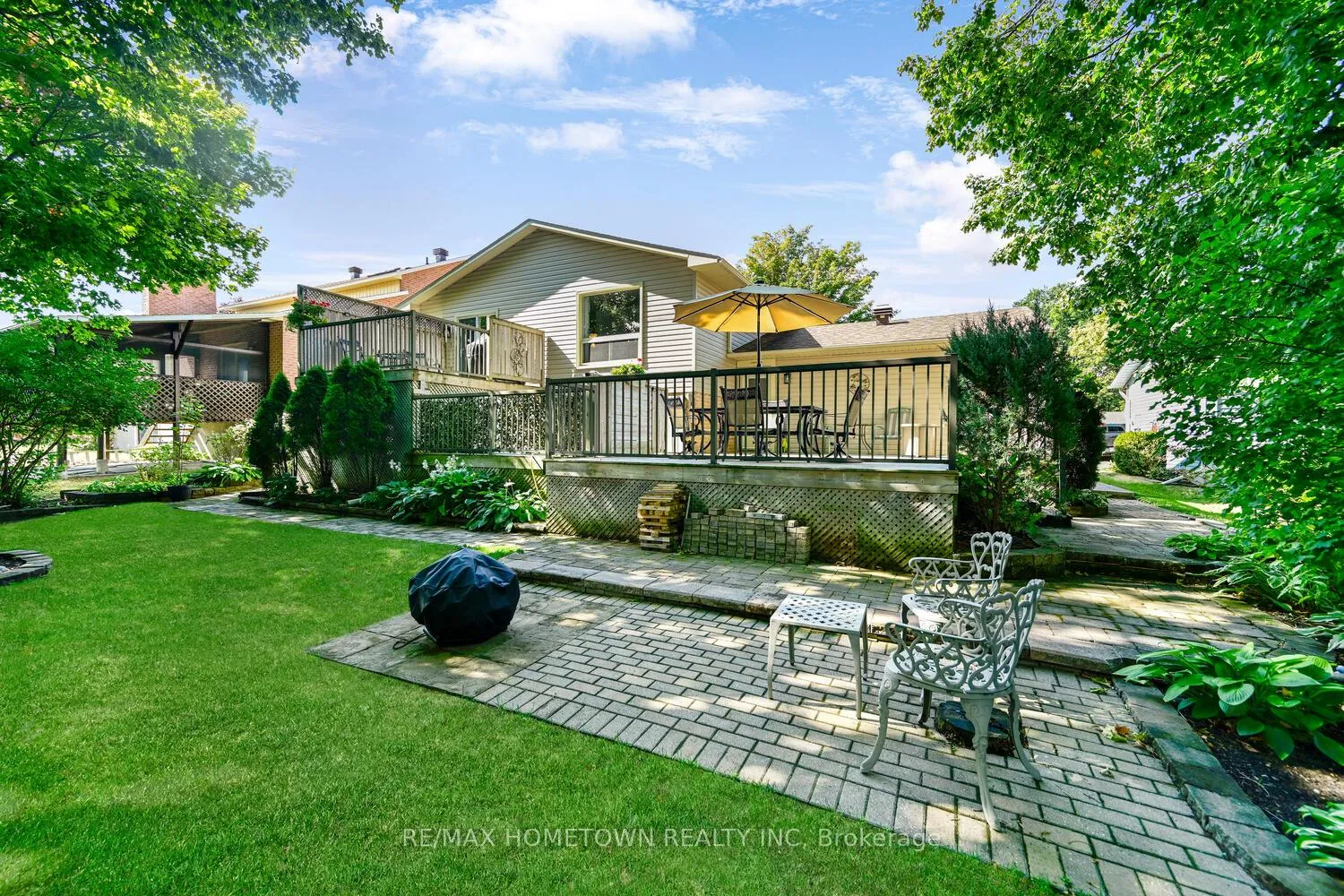 Photo 23 of 80 Cambridge Crescent, Brockville — HOMEH