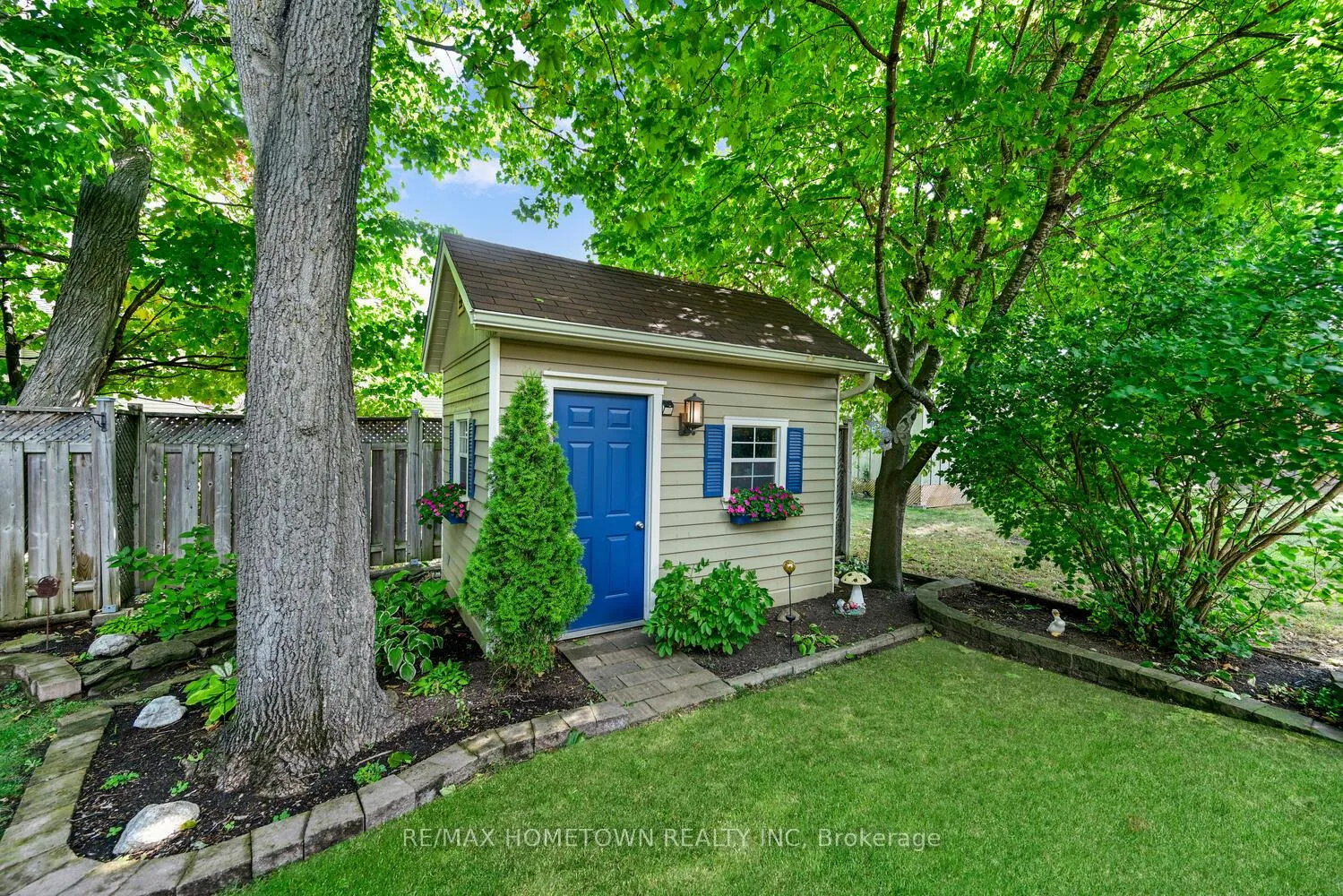 Photo 39 of 80 Cambridge Crescent, Brockville — HOMEH