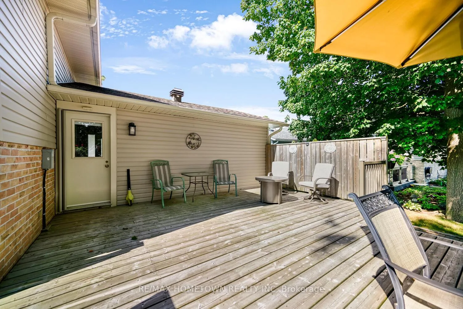 Photo 42 of 80 Cambridge Crescent, Brockville — HOMEH