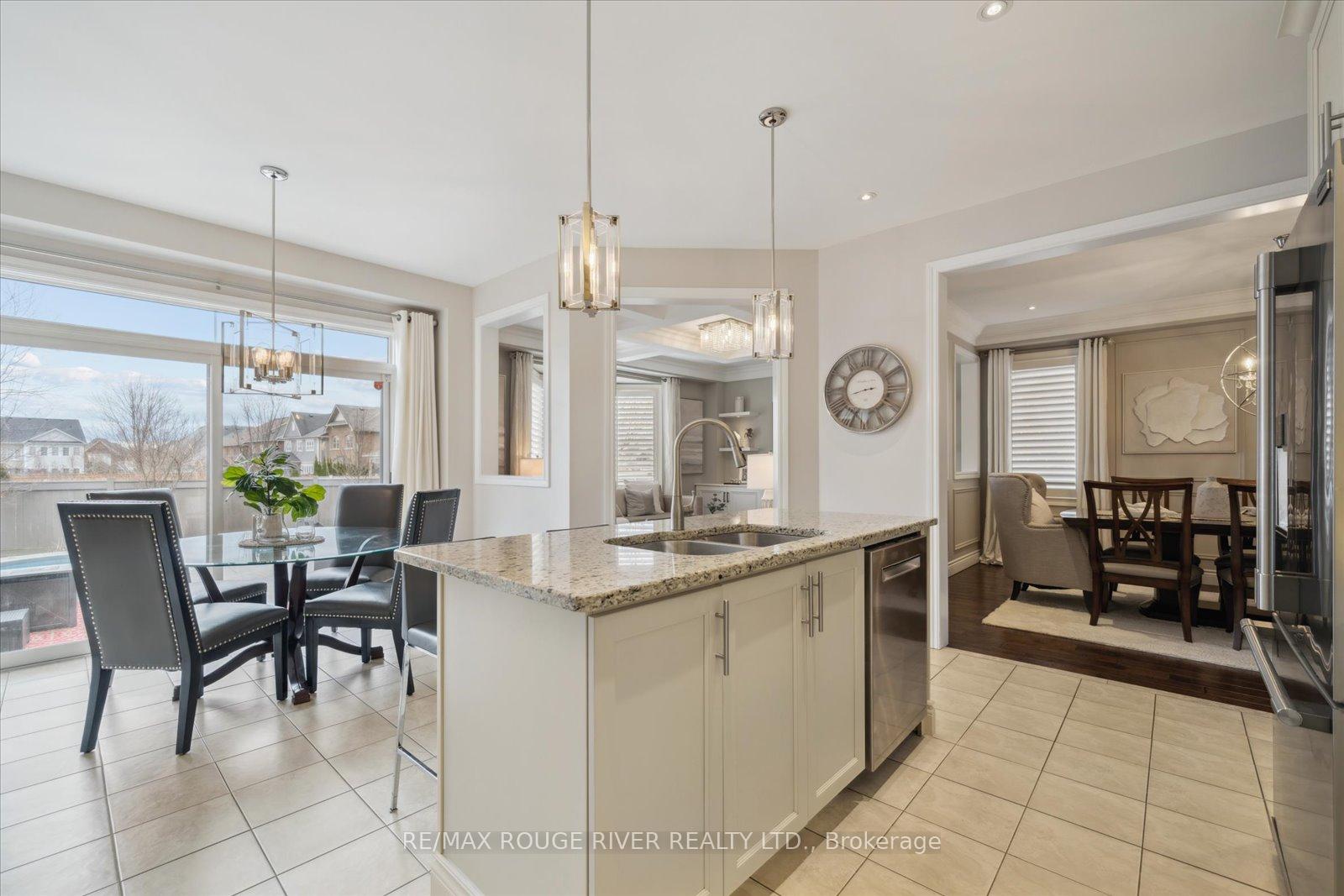 Photo 13 of 47 Nightingale Crescent, Whitby, Brooklin — HOMEH