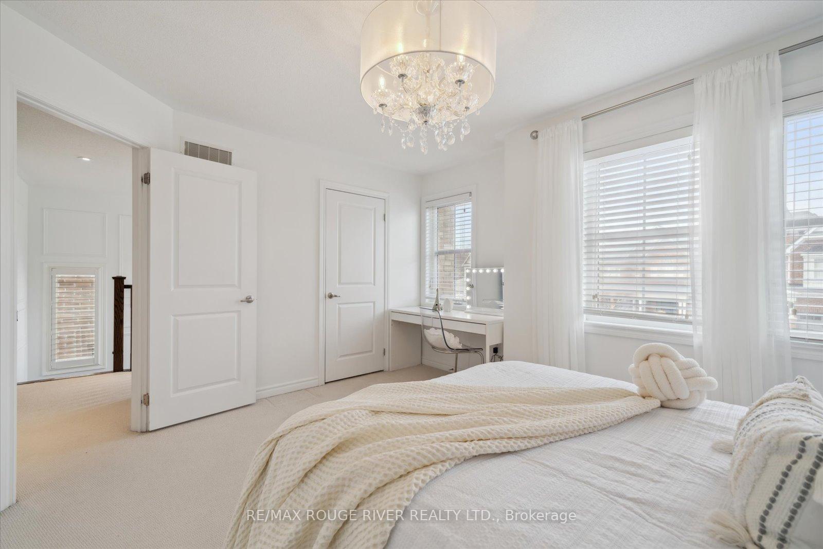 Photo 30 of 47 Nightingale Crescent, Whitby, Brooklin — HOMEH