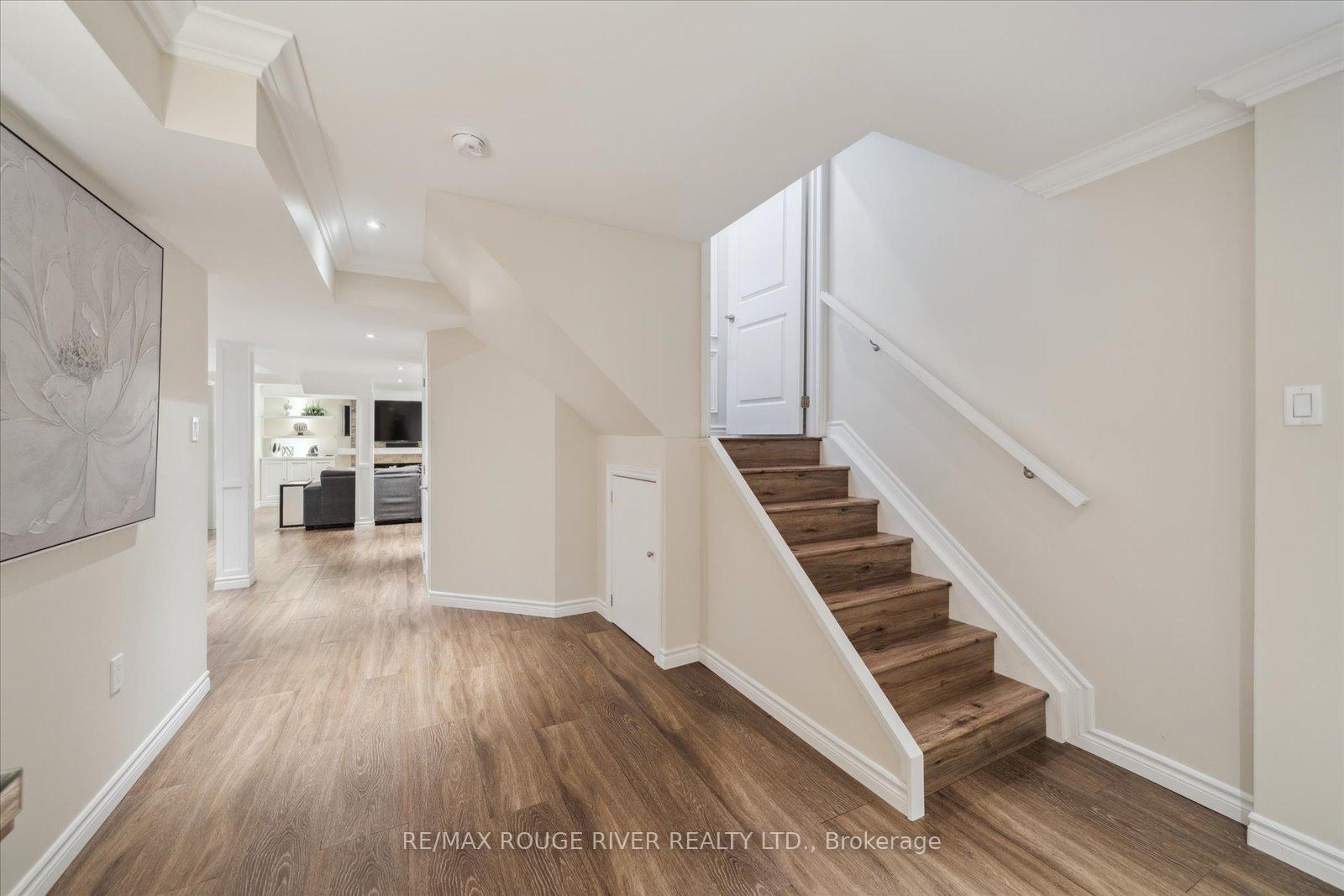 Photo 33 of 47 Nightingale Crescent, Whitby, Brooklin — HOMEH