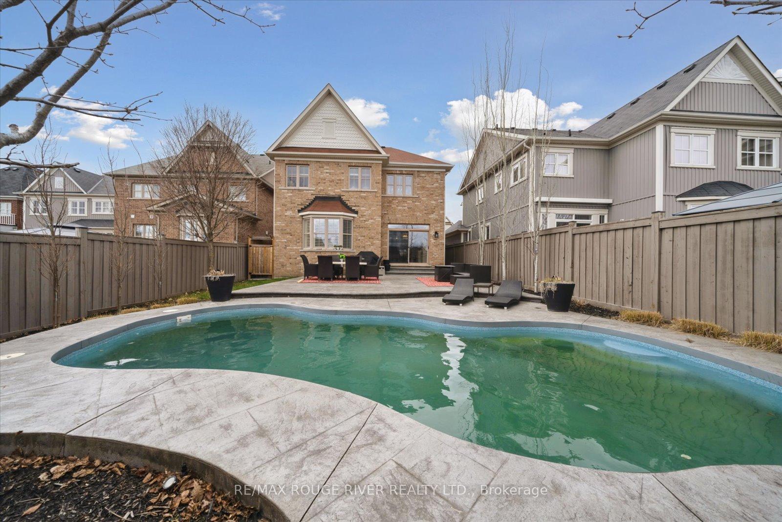 Photo 43 of 47 Nightingale Crescent, Whitby, Brooklin — HOMEH