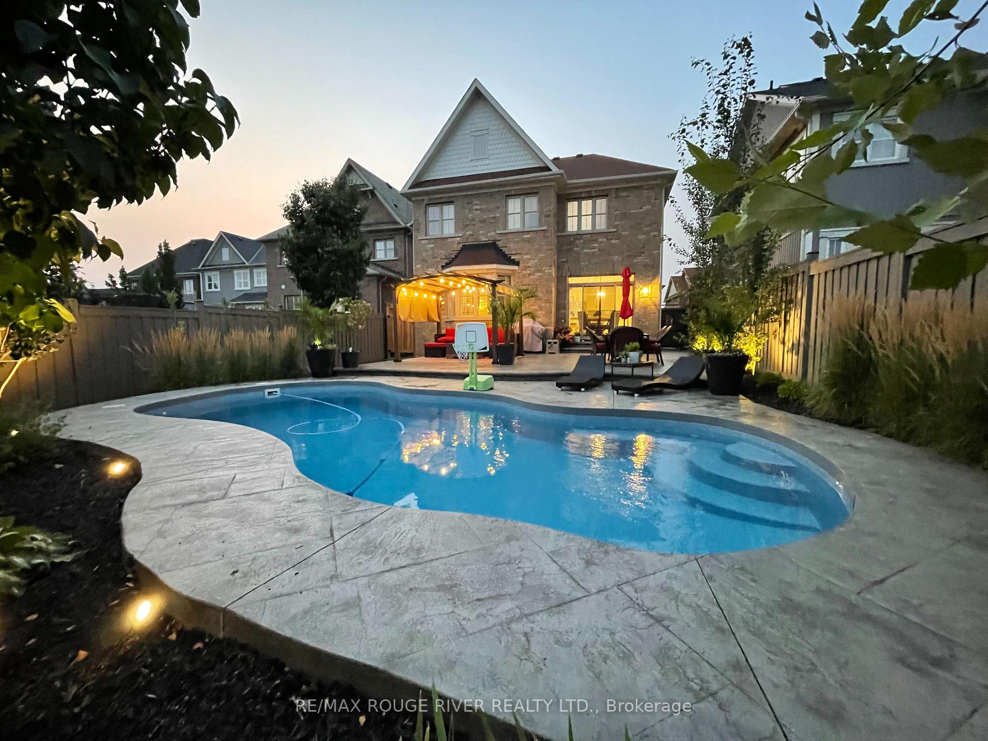 Photo 50 of 47 Nightingale Crescent, Whitby, Brooklin — HOMEH
