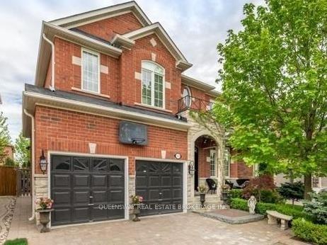 Photo 1 of 19 Petermann Street, Aurora, Bayview Northeast — HOMEH