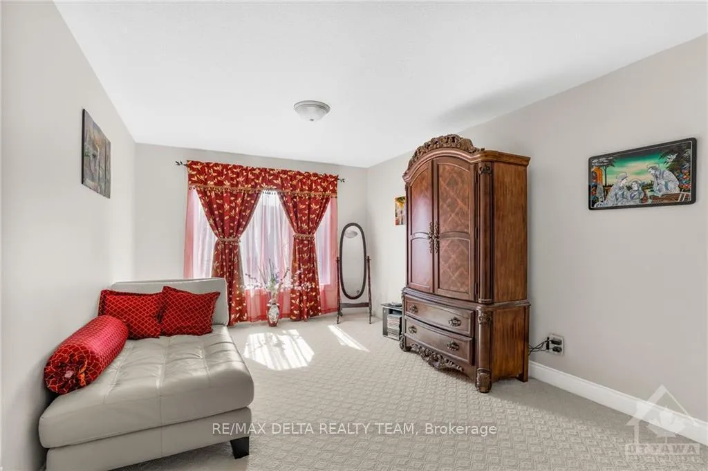 Photo 12 of 572 Aquaview Drive, Ottawa, Avalon East — HOMEH
