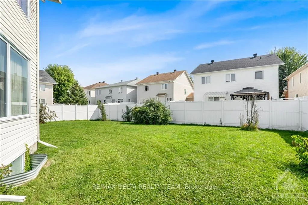 Photo 15 of 572 Aquaview Drive, Ottawa, Avalon East — HOMEH