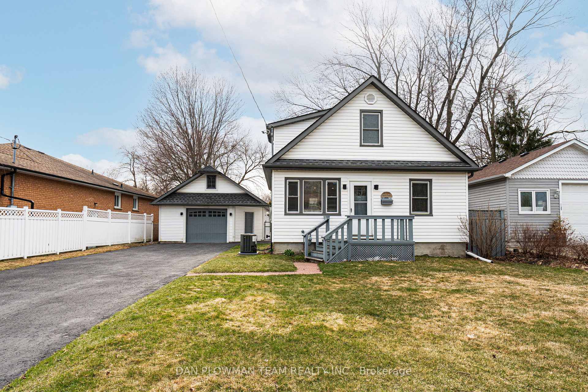 Photo 2 of 1116 Hortop Street, Oshawa, Centennial — HOMEH