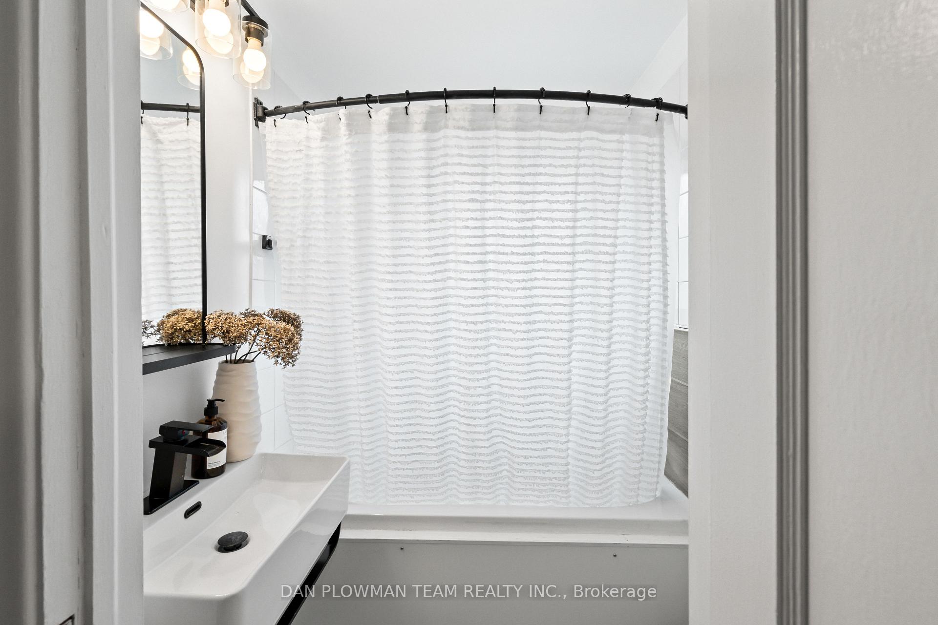 Photo 23 of 1116 Hortop Street, Oshawa, Centennial — HOMEH