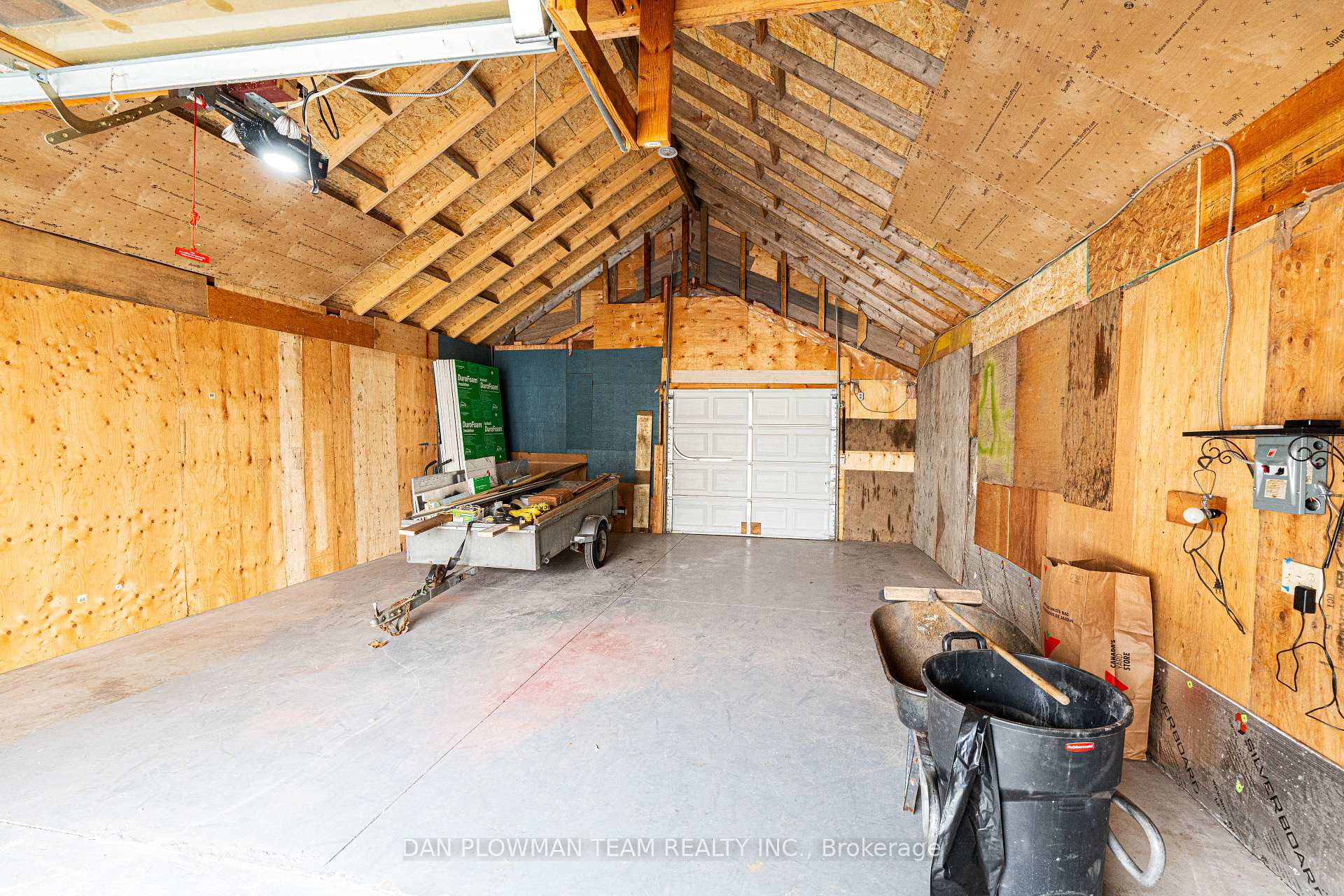 Photo 33 of 1116 Hortop Street, Oshawa, Centennial — HOMEH