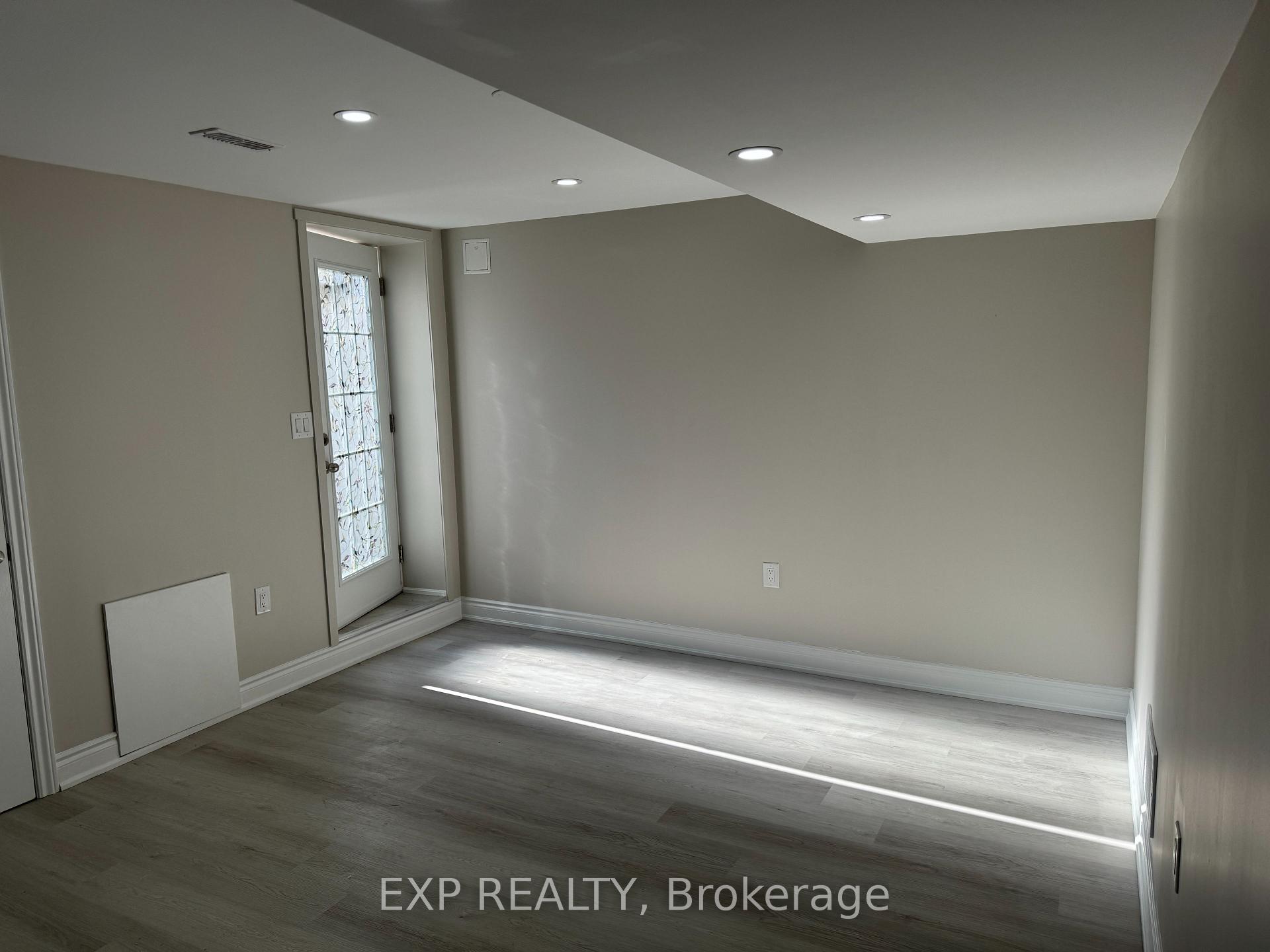 Photo 2 of 1603 Coldstream Drive, Oshawa, Taunton — HOMEH