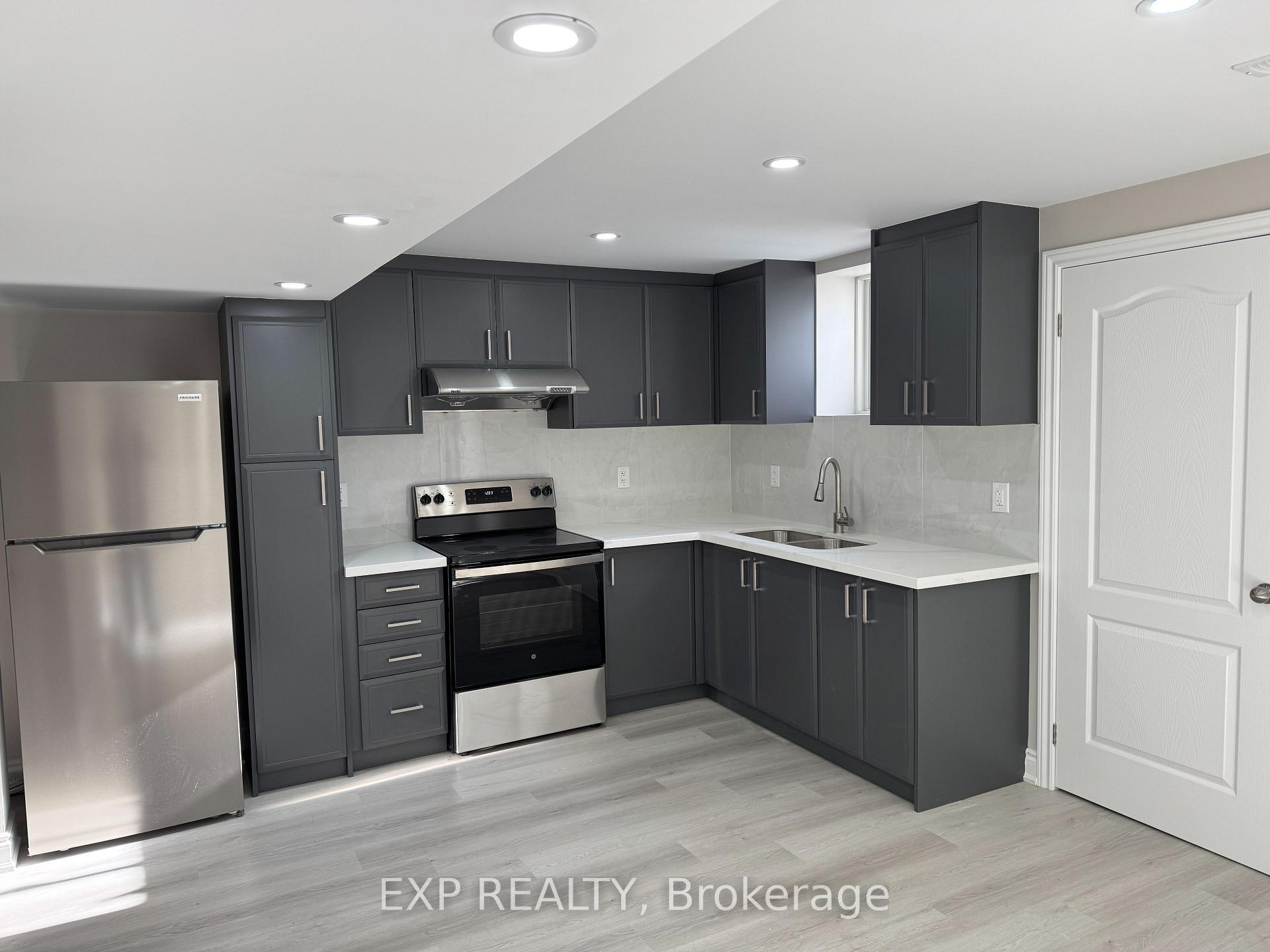 Photo 3 of 1603 Coldstream Drive, Oshawa, Taunton — HOMEH