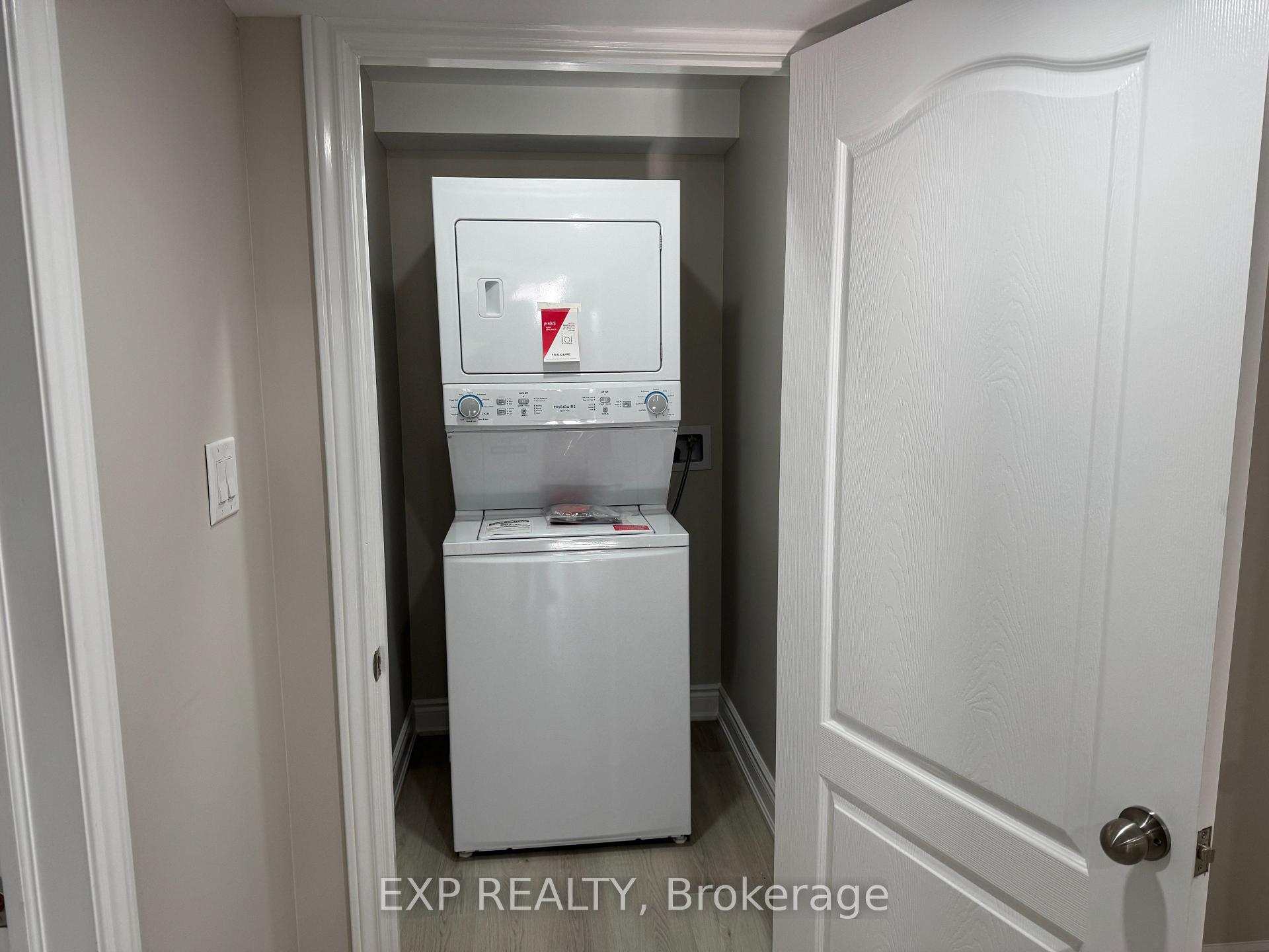 Photo 5 of 1603 Coldstream Drive, Oshawa, Taunton — HOMEH