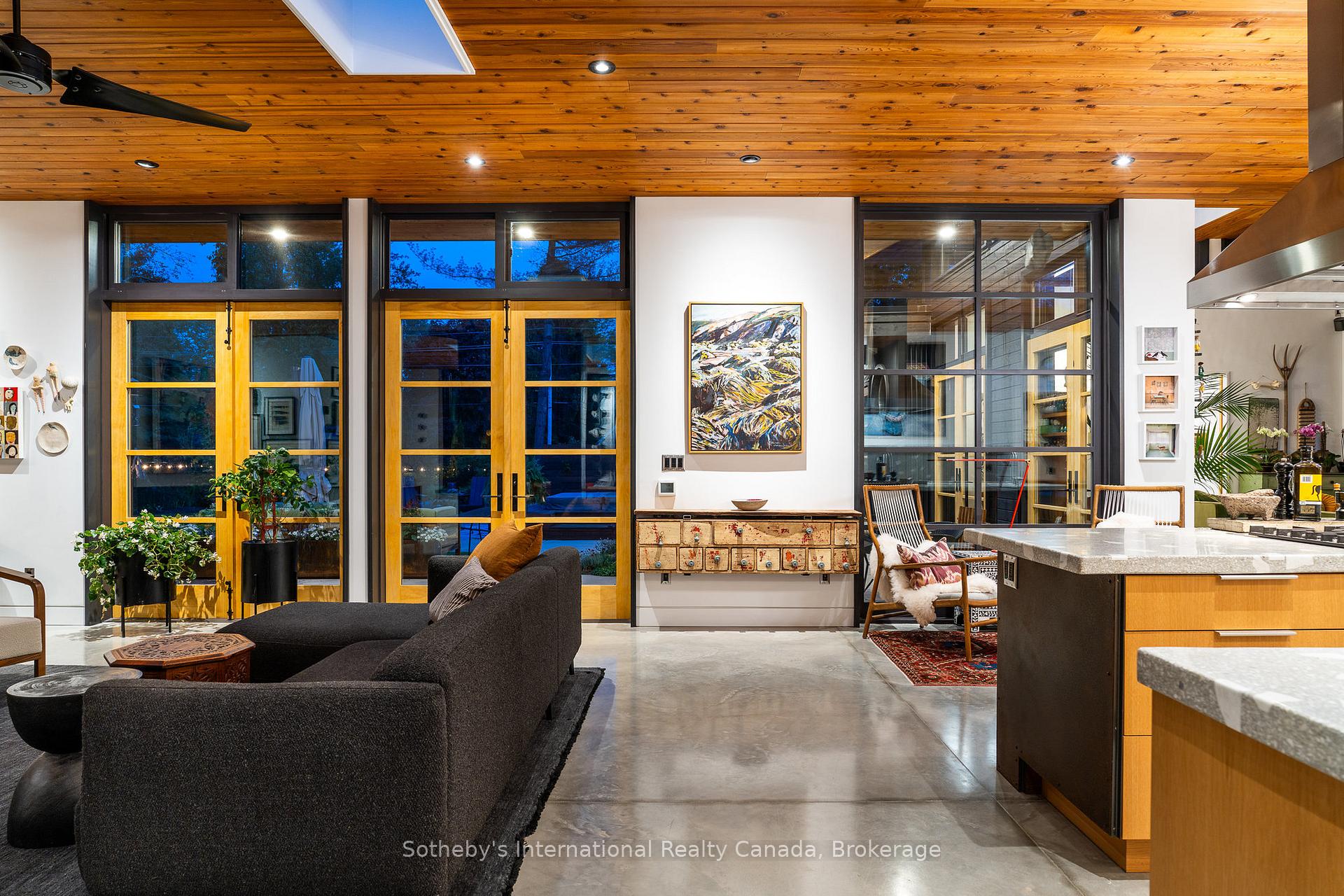 Photo 12 of 62 Tuyll Street, Bluewater, Bayfield — HOMEH