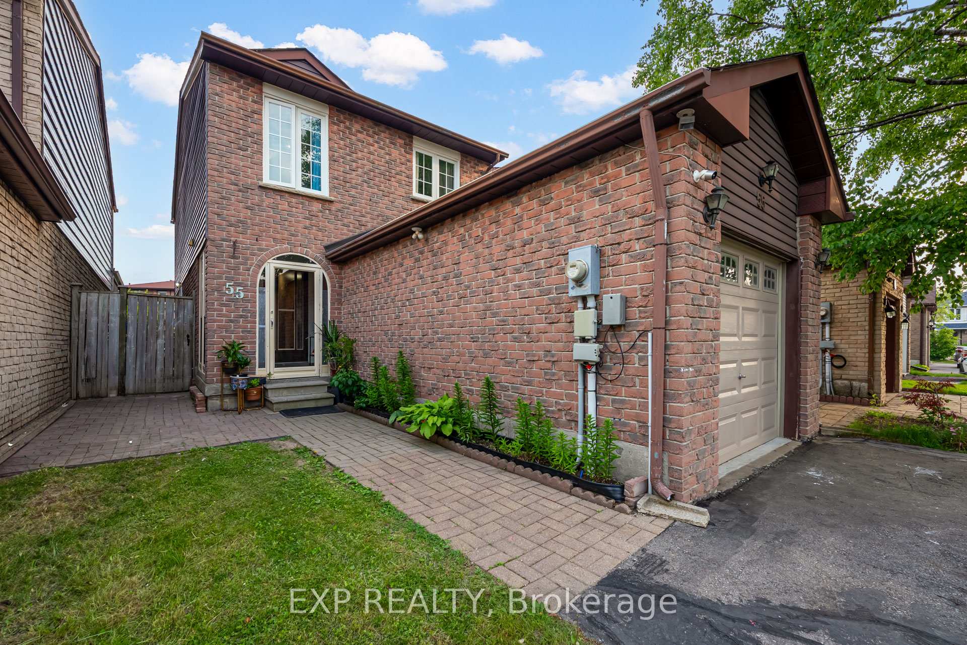 Photo 2 of 55 Hord Crescent, Vaughan, Lakeview Estates — HOMEH