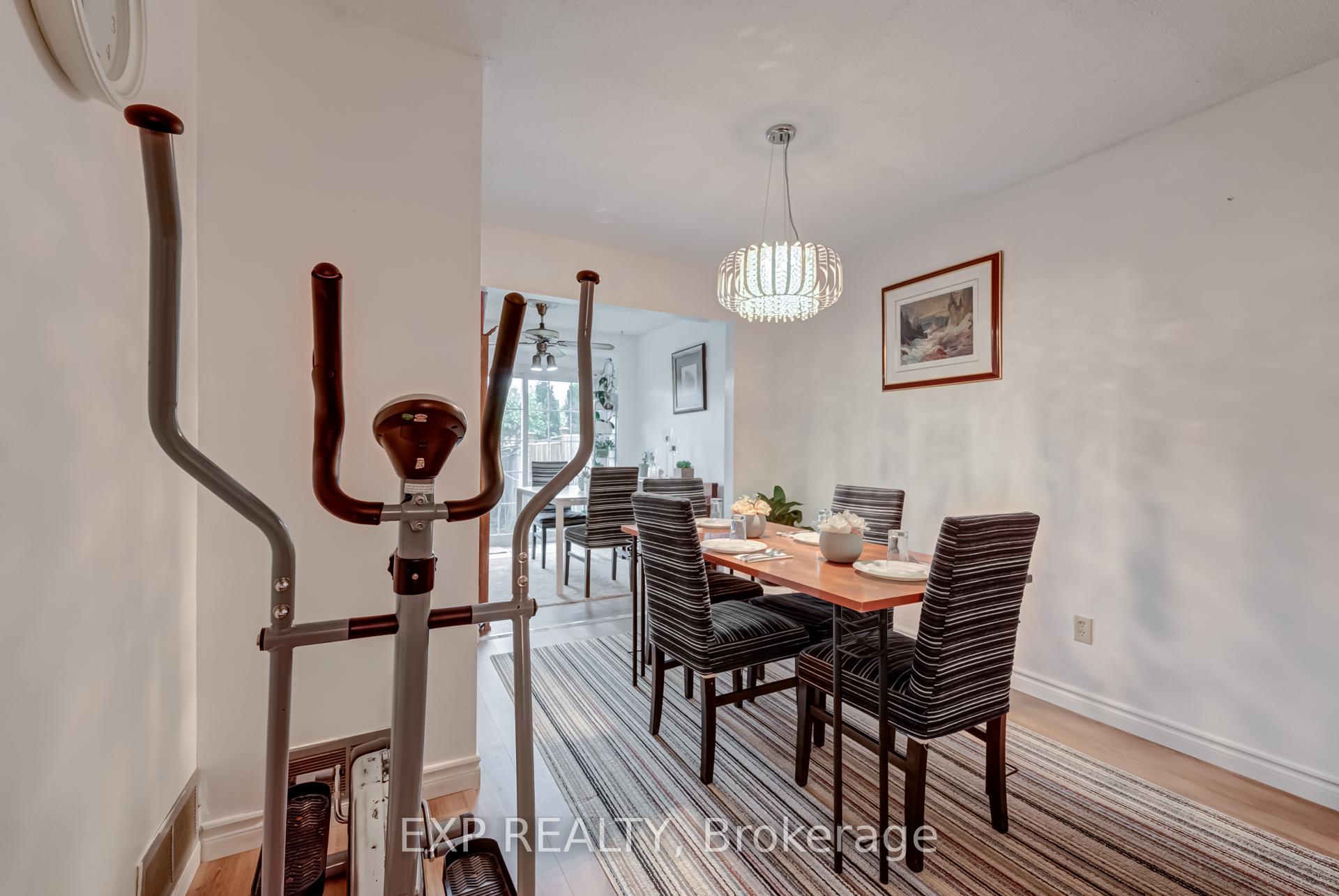 Photo 9 of 55 Hord Crescent, Vaughan, Lakeview Estates — HOMEH