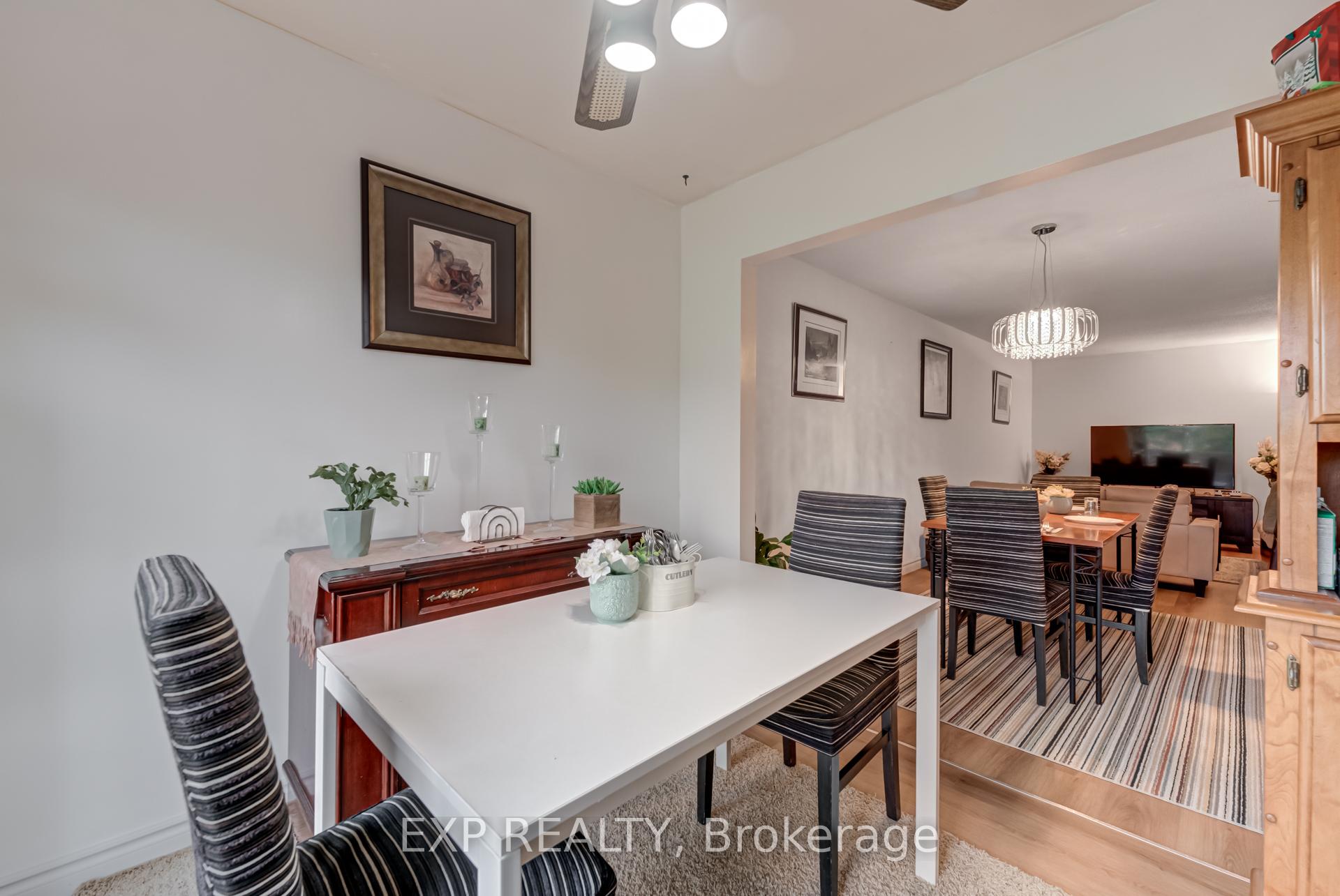 Photo 10 of 55 Hord Crescent, Vaughan, Lakeview Estates — HOMEH