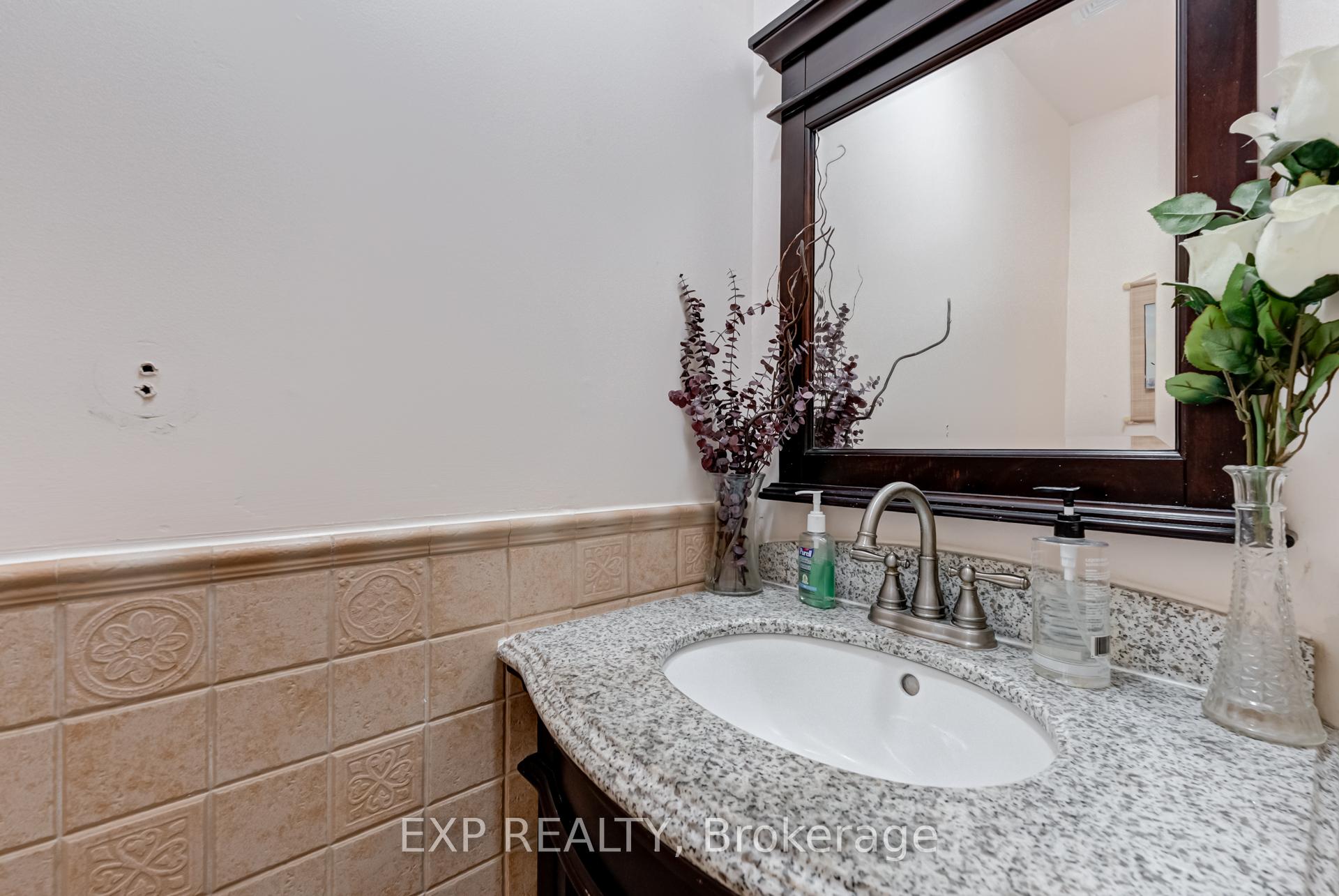 Photo 15 of 55 Hord Crescent, Vaughan, Lakeview Estates — HOMEH