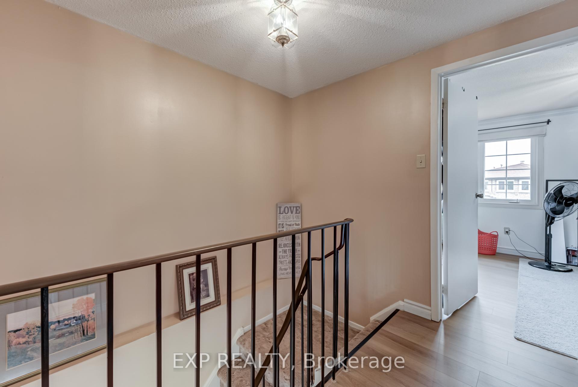 Photo 16 of 55 Hord Crescent, Vaughan, Lakeview Estates — HOMEH