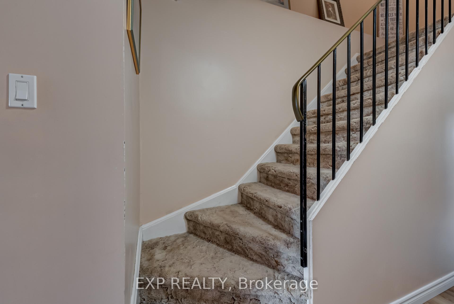 Photo 17 of 55 Hord Crescent, Vaughan, Lakeview Estates — HOMEH