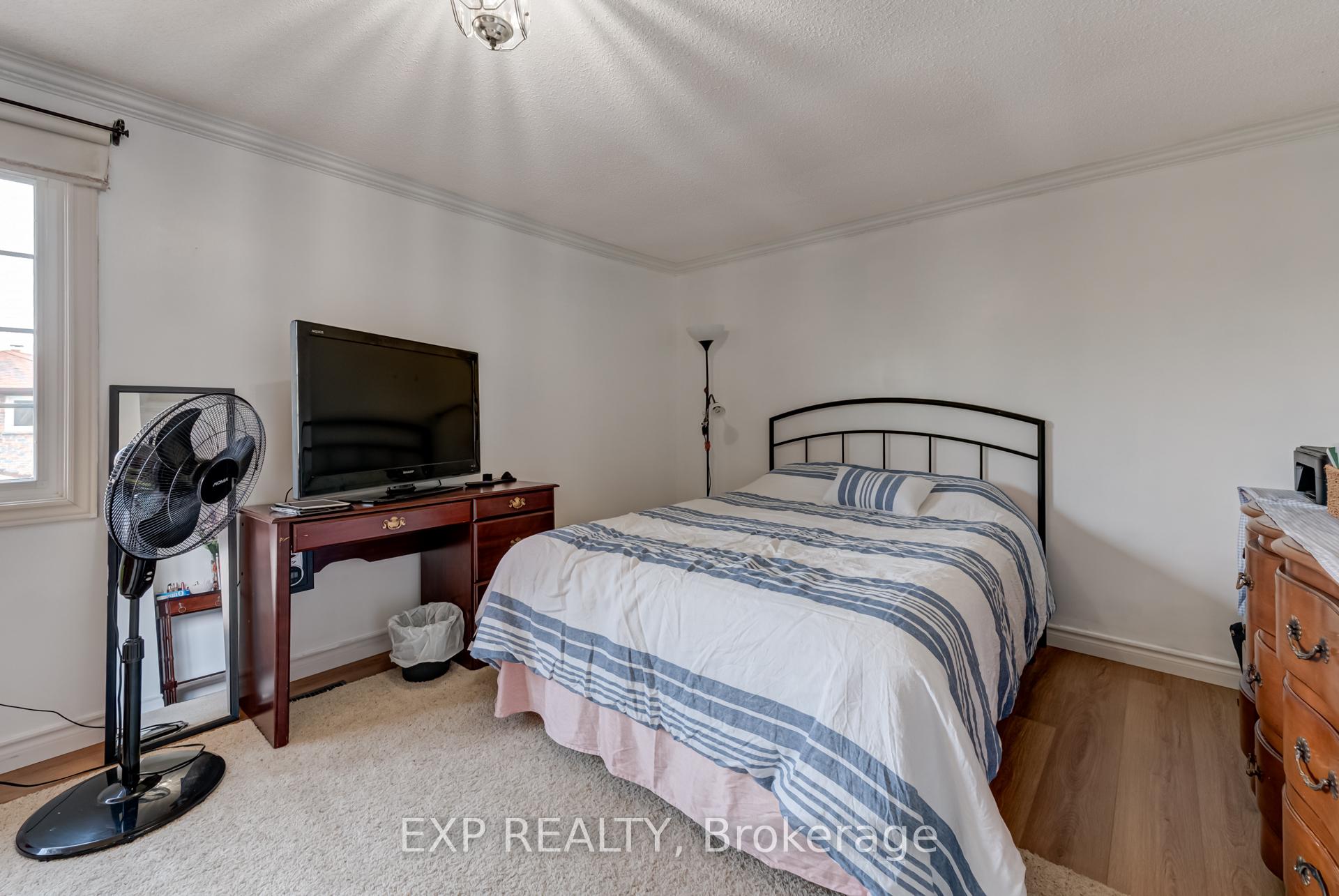 Photo 18 of 55 Hord Crescent, Vaughan, Lakeview Estates — HOMEH