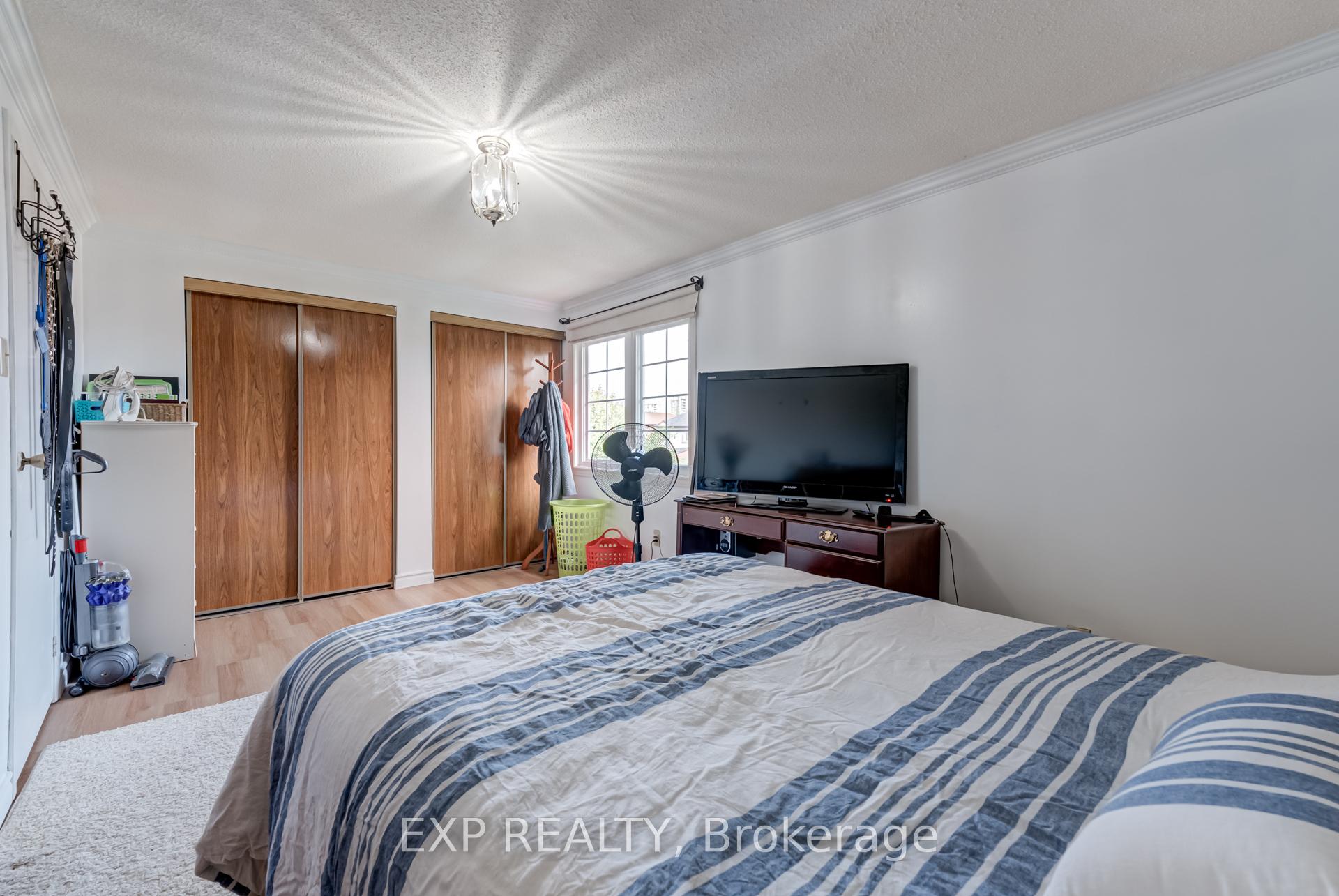 Photo 20 of 55 Hord Crescent, Vaughan, Lakeview Estates — HOMEH