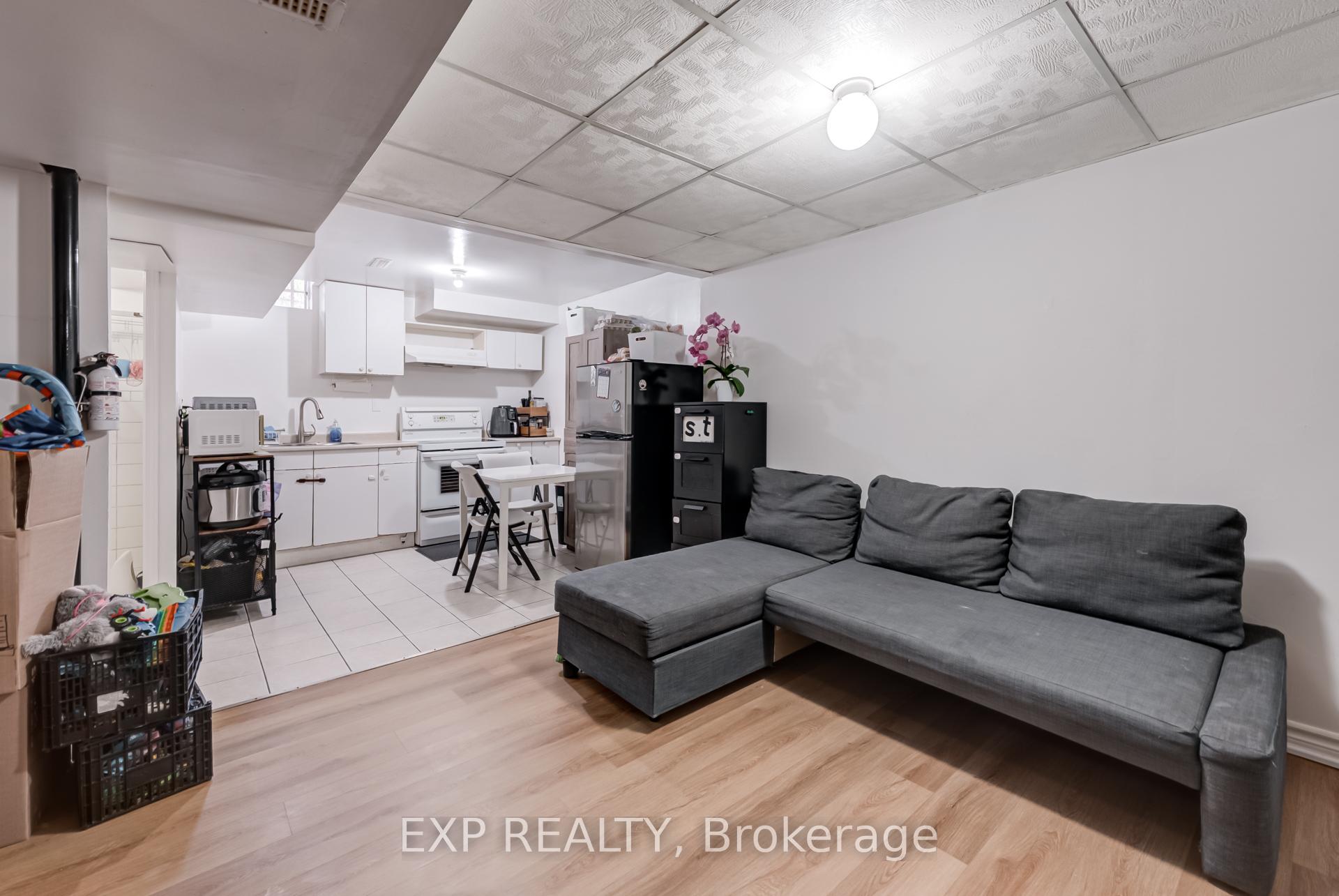 Photo 29 of 55 Hord Crescent, Vaughan, Lakeview Estates — HOMEH