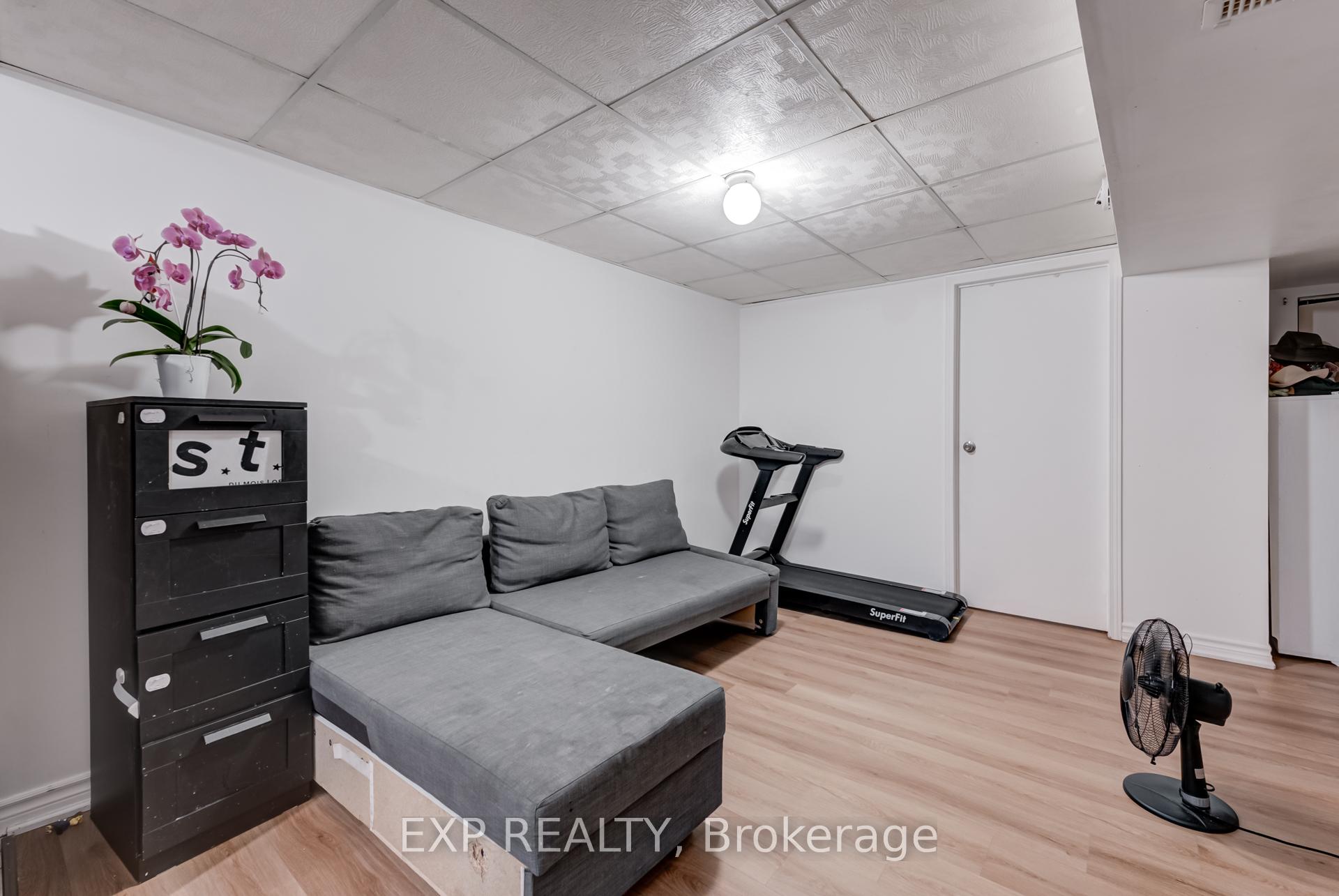 Photo 30 of 55 Hord Crescent, Vaughan, Lakeview Estates — HOMEH
