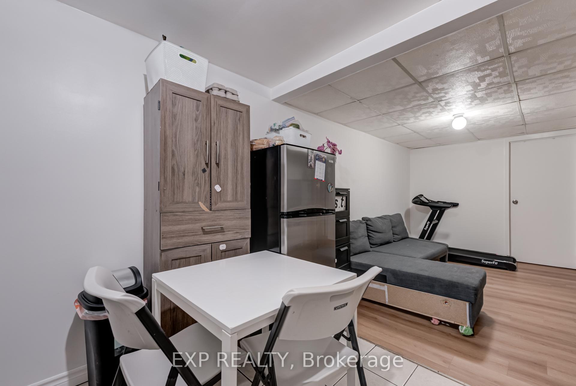 Photo 31 of 55 Hord Crescent, Vaughan, Lakeview Estates — HOMEH