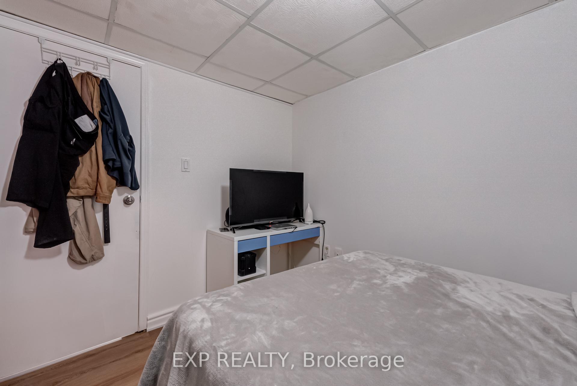 Photo 37 of 55 Hord Crescent, Vaughan, Lakeview Estates — HOMEH