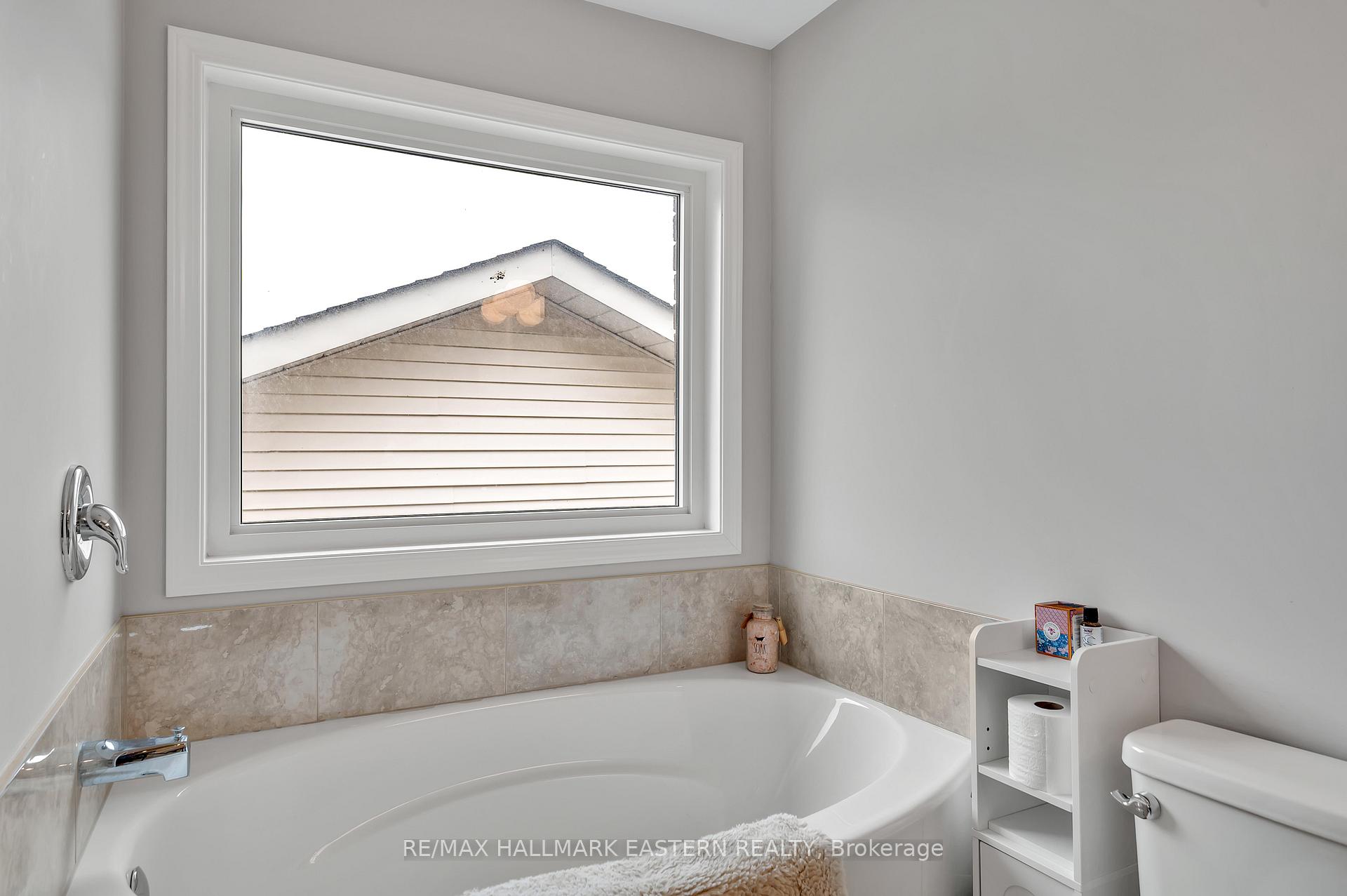 Photo 13 of 1787 Waddell Avenue, Peterborough, Otonabee Ward 1 — HOMEH