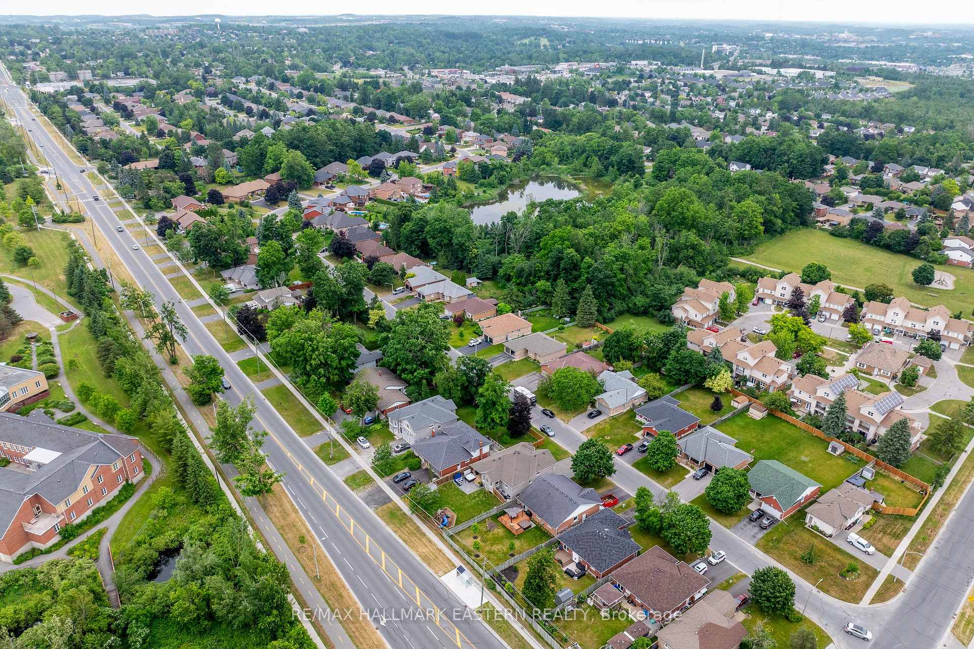 Photo 35 of 1787 Waddell Avenue, Peterborough, Otonabee Ward 1 — HOMEH