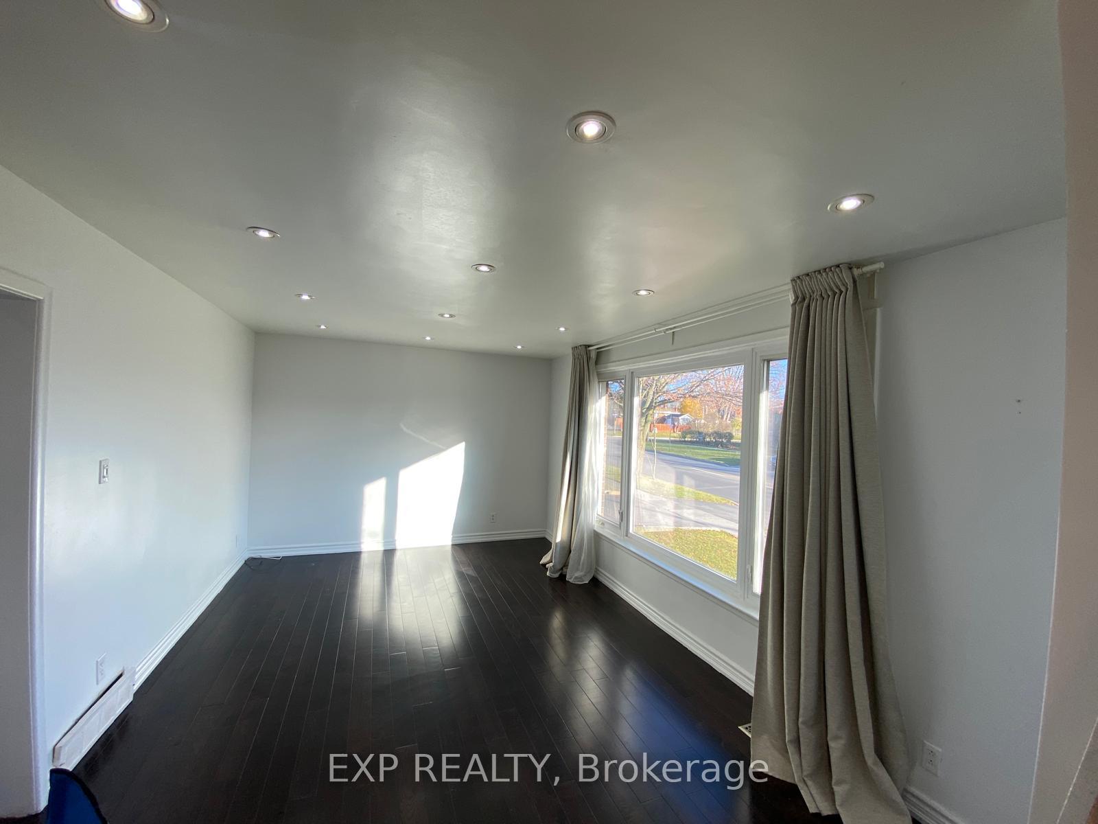 Photo 3 of 802 Phillip Murray Avenue, Oshawa, Lakeview — HOMEH