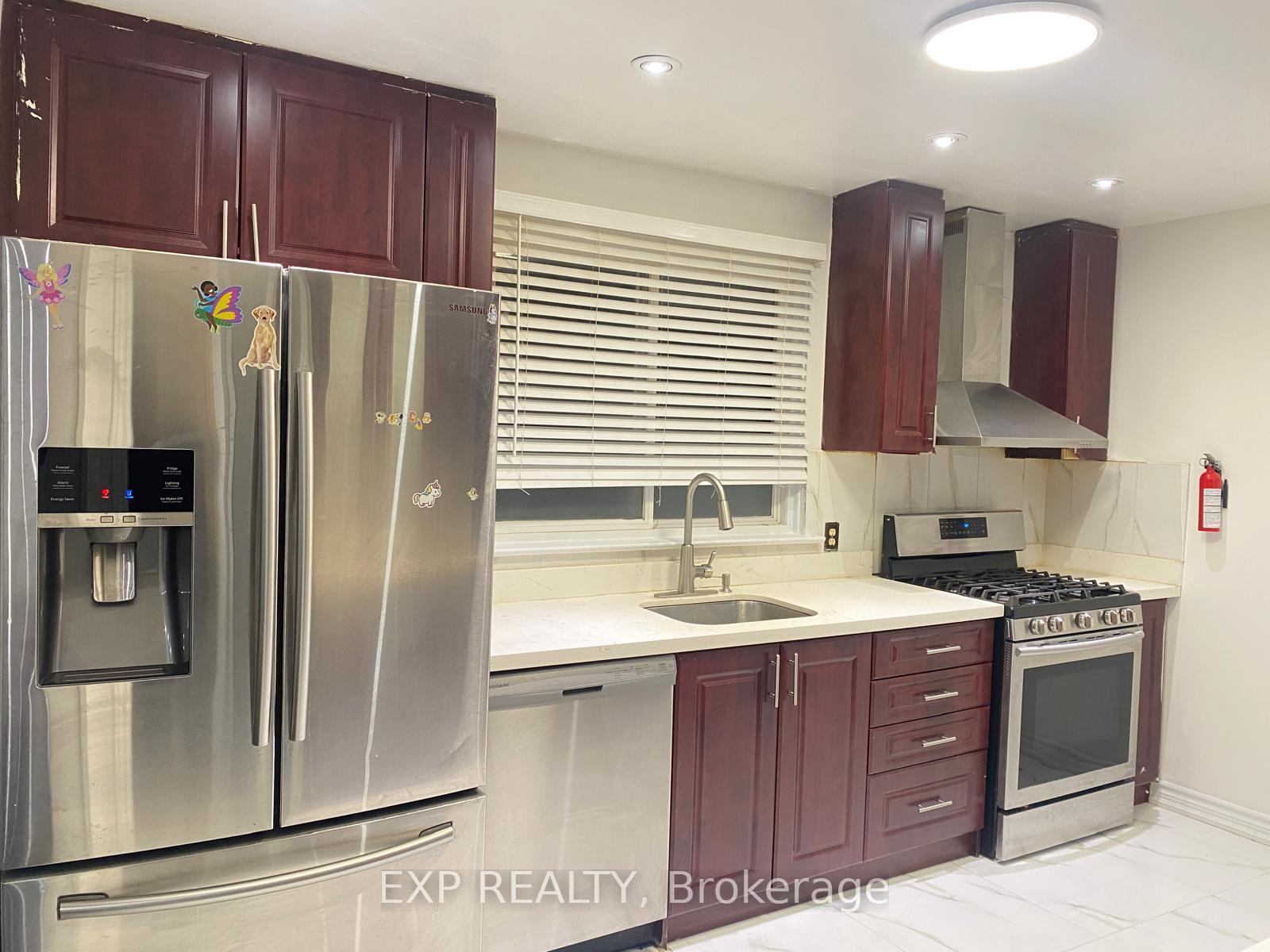Photo 6 of 802 Phillip Murray Avenue, Oshawa, Lakeview — HOMEH