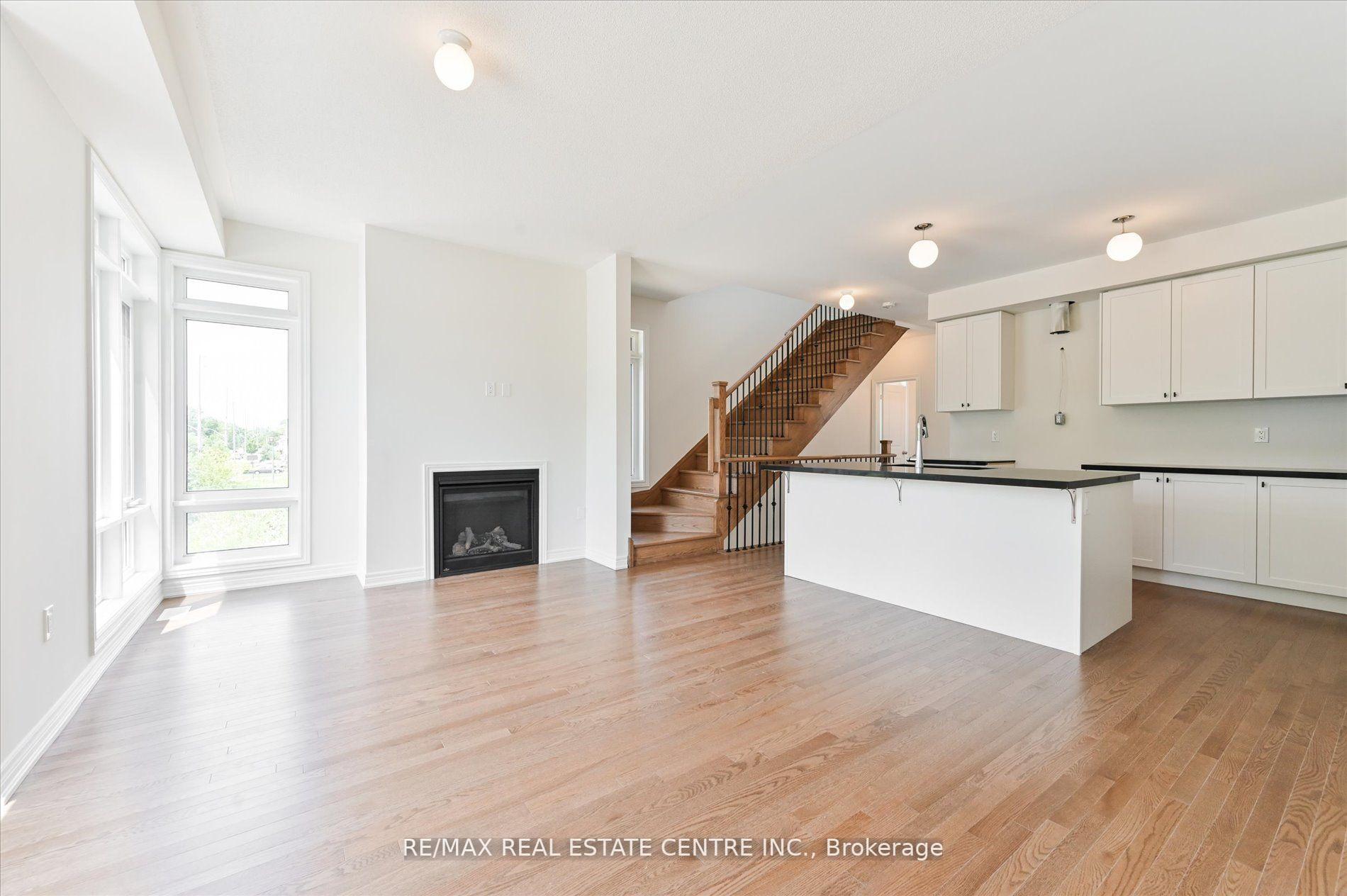 Photo 8 of 2 Cunliffe Lane, Ajax, South East — HOMEH