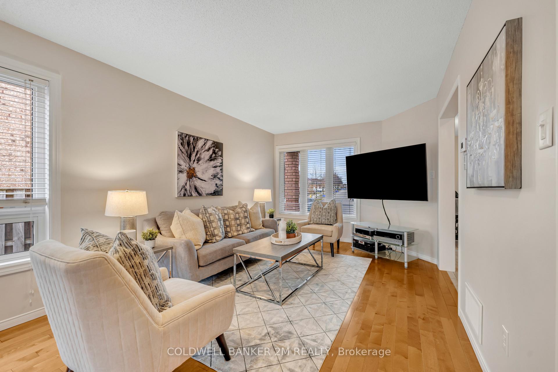 Photo 7 of 117 Harkness Drive, Whitby, Rolling Acres — HOMEH