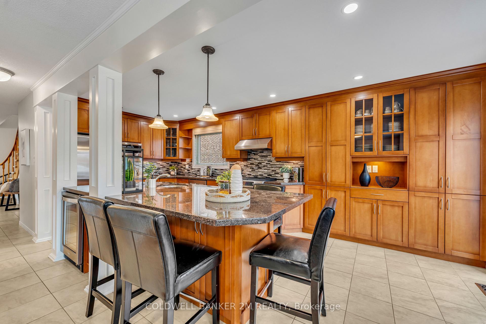 Photo 11 of 117 Harkness Drive, Whitby, Rolling Acres — HOMEH