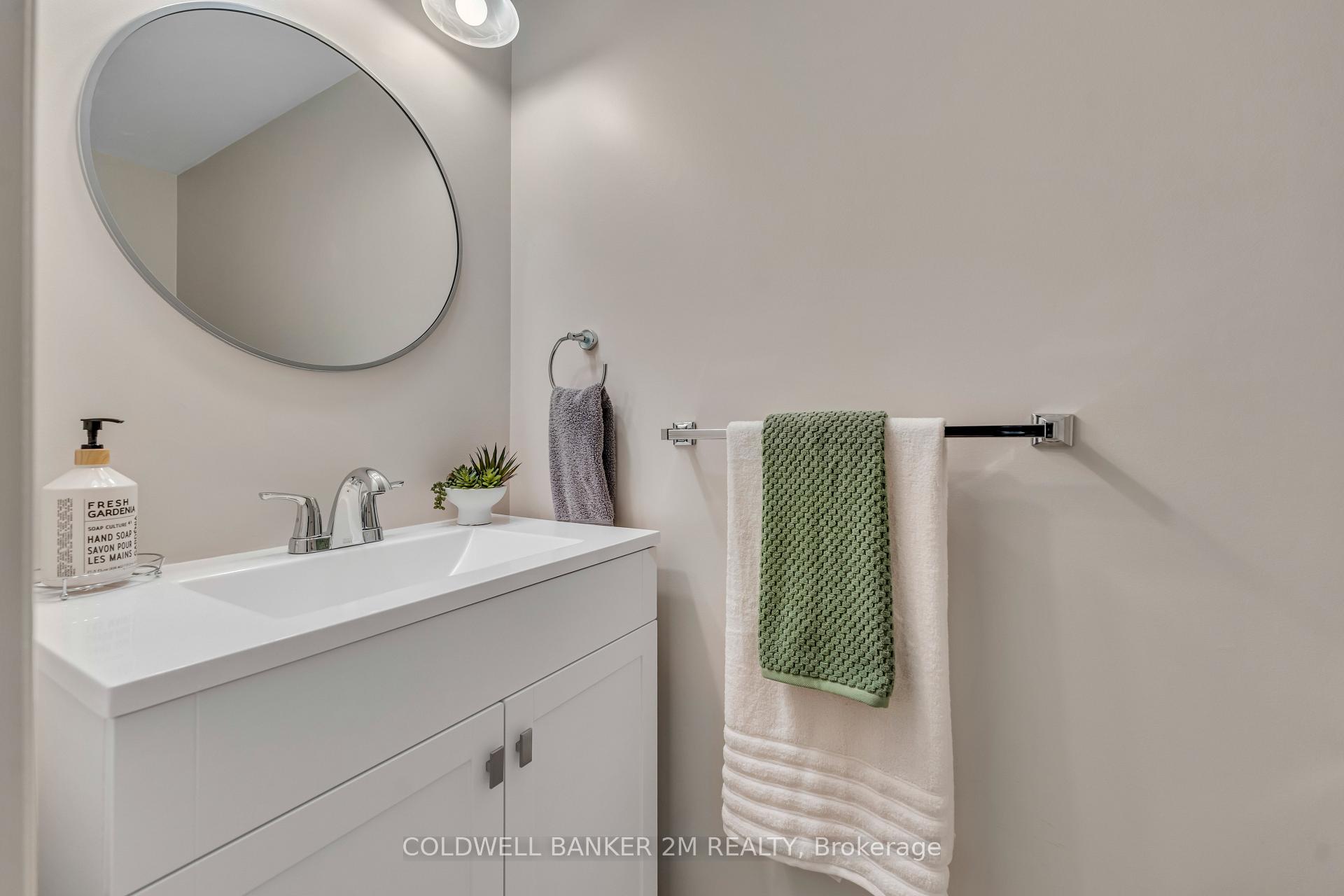 Photo 13 of 117 Harkness Drive, Whitby, Rolling Acres — HOMEH