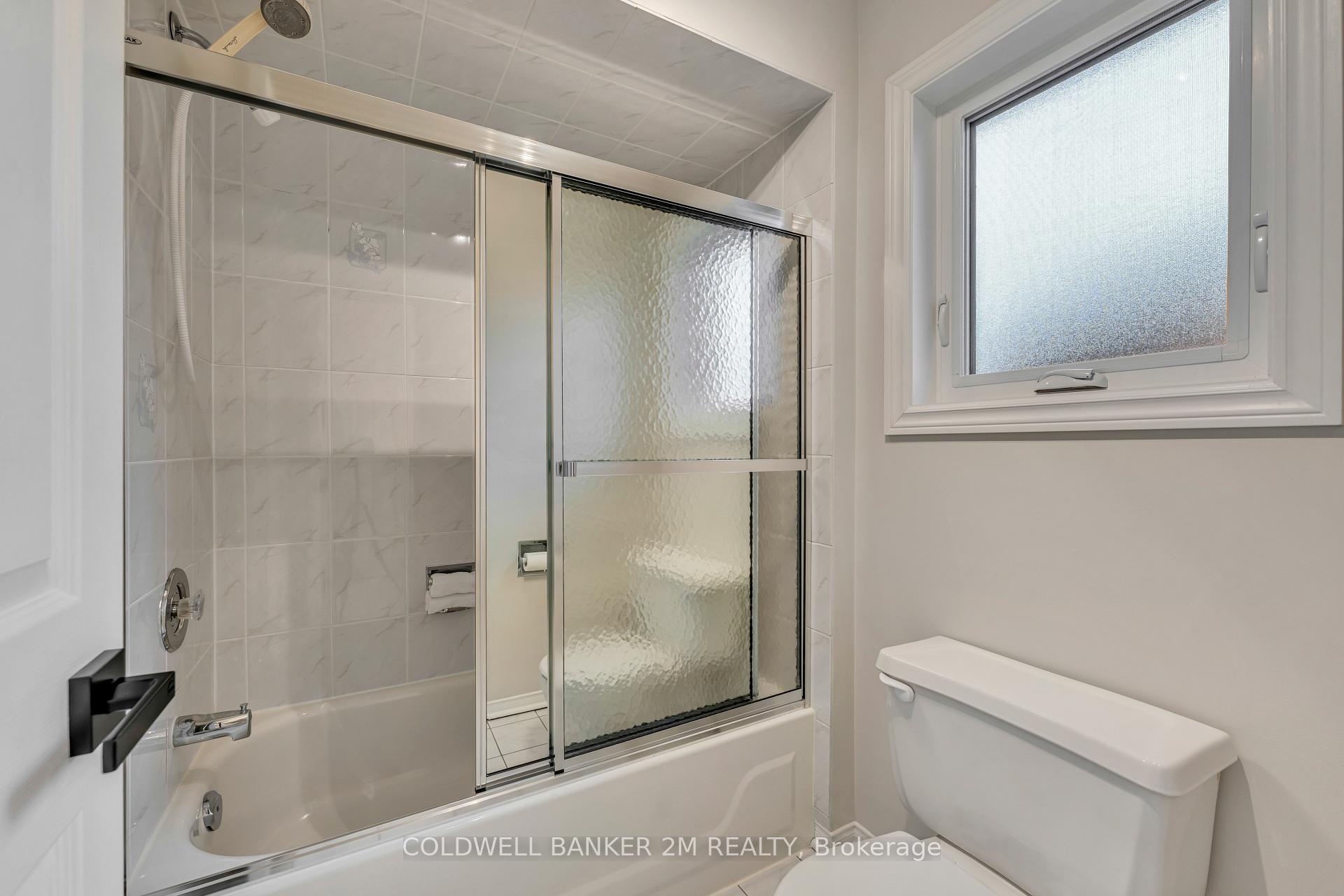 Photo 25 of 117 Harkness Drive, Whitby, Rolling Acres — HOMEH
