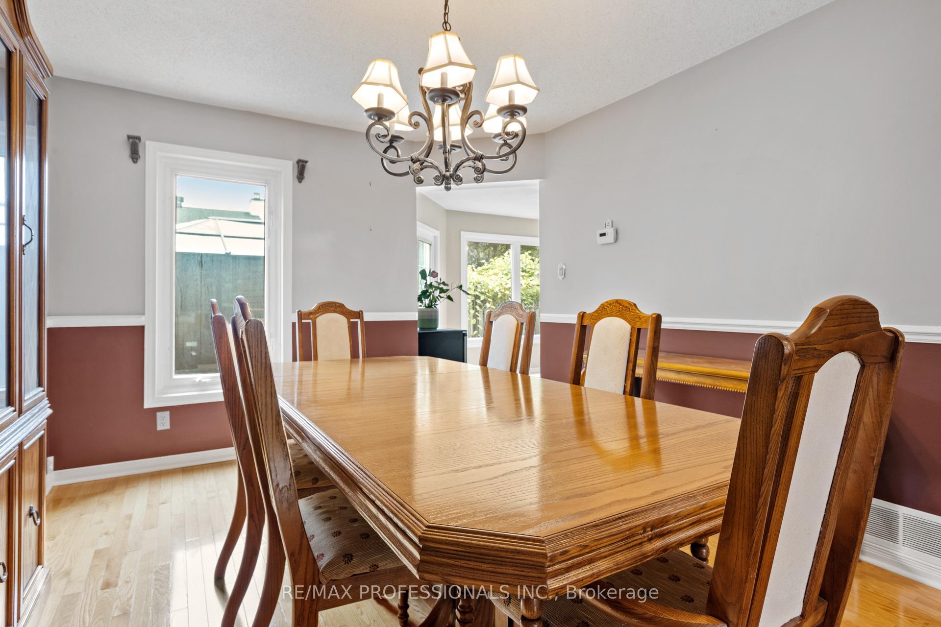 Photo 8 of 676 Merkley Drive, Ottawa, Fallingbrook/Pineridge — HOMEH