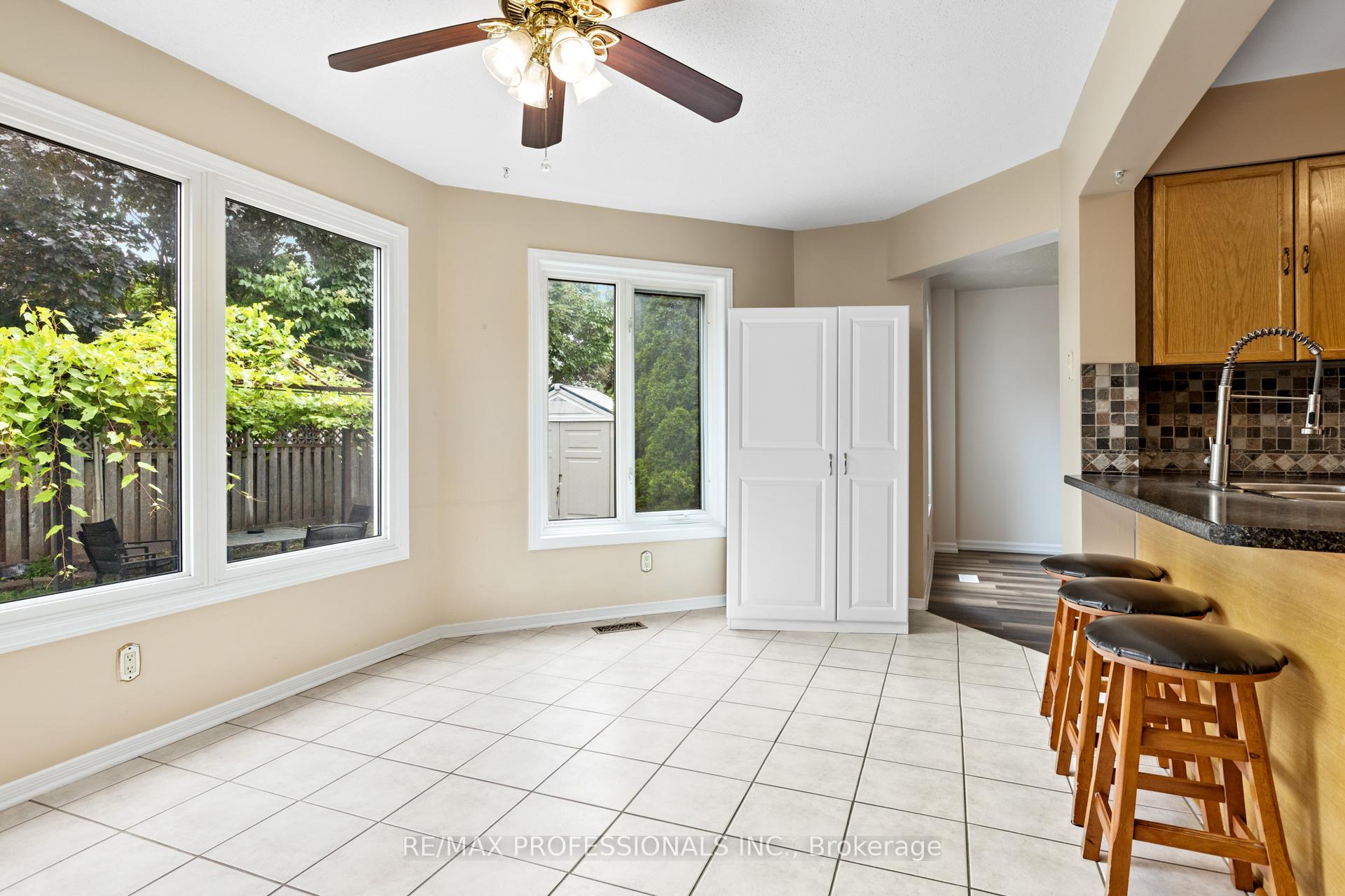 Photo 14 of 676 Merkley Drive, Ottawa, Fallingbrook/Pineridge — HOMEH