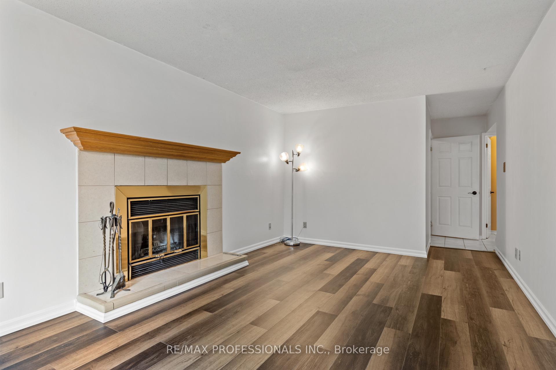 Photo 15 of 676 Merkley Drive, Ottawa, Fallingbrook/Pineridge — HOMEH