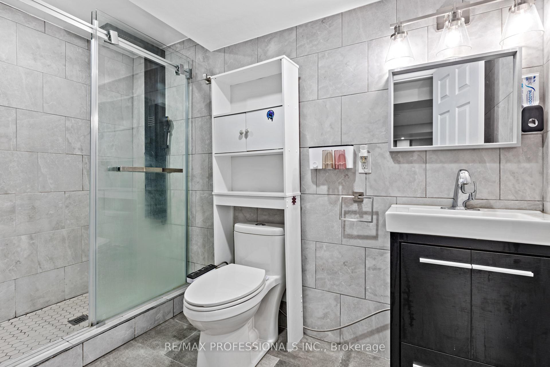 Photo 34 of 676 Merkley Drive, Ottawa, Fallingbrook/Pineridge — HOMEH
