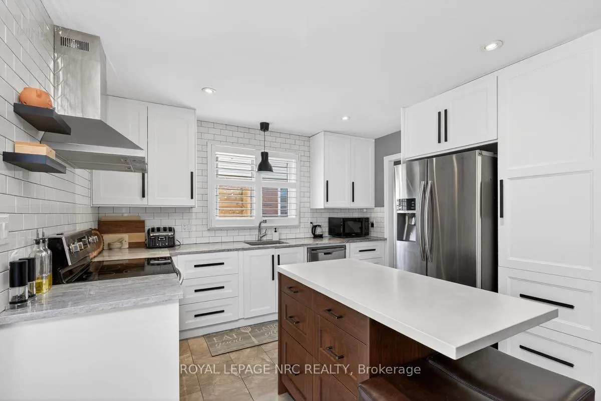 Photo 17 of 20 Cheritan Court, St. Catharines, Port Dalhousie — HOMEH