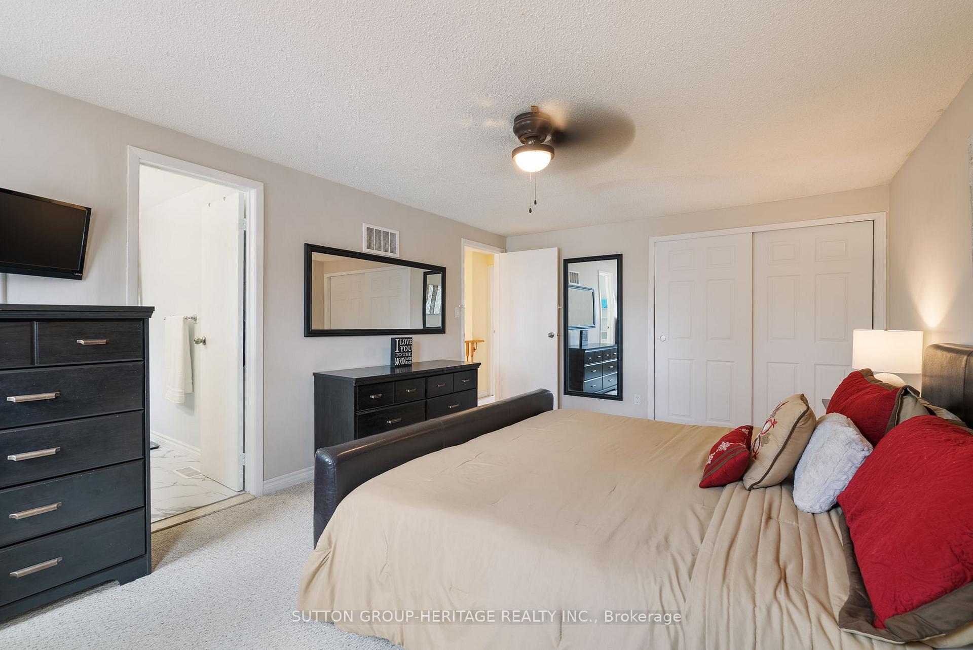 Photo 20 of 618 Sugar Maple Crescent, Whitby, Williamsburg — HOMEH